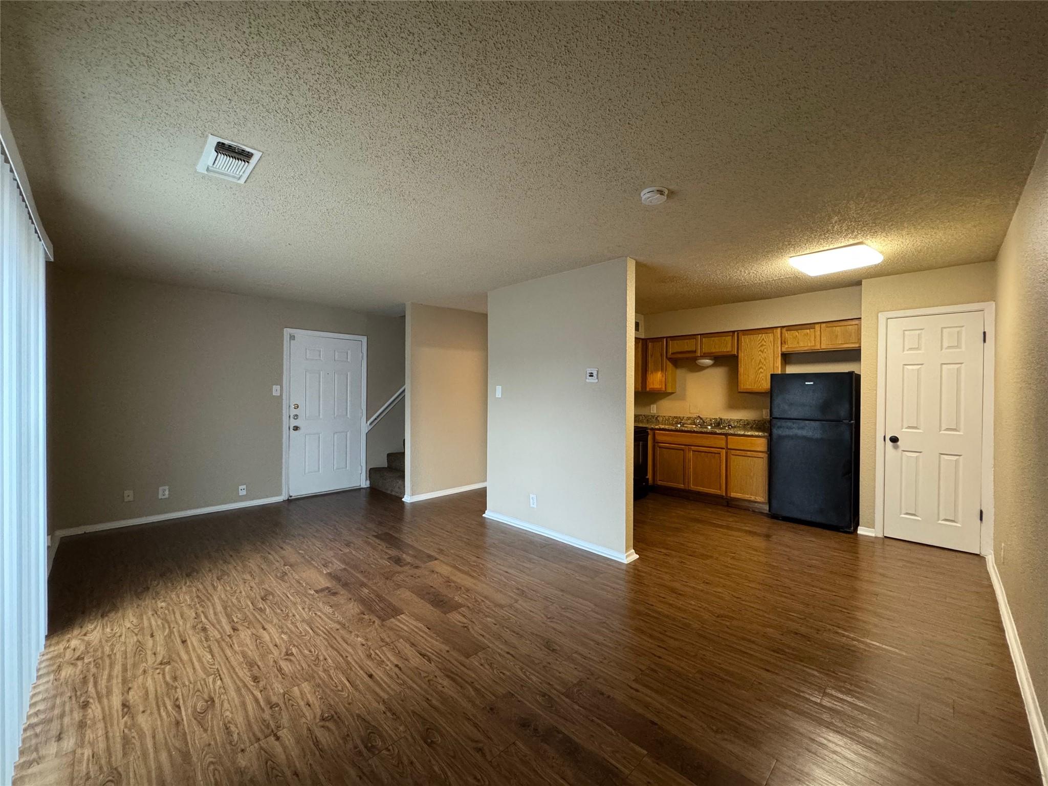 5006 West Wind Trl #102 Property Photo 3