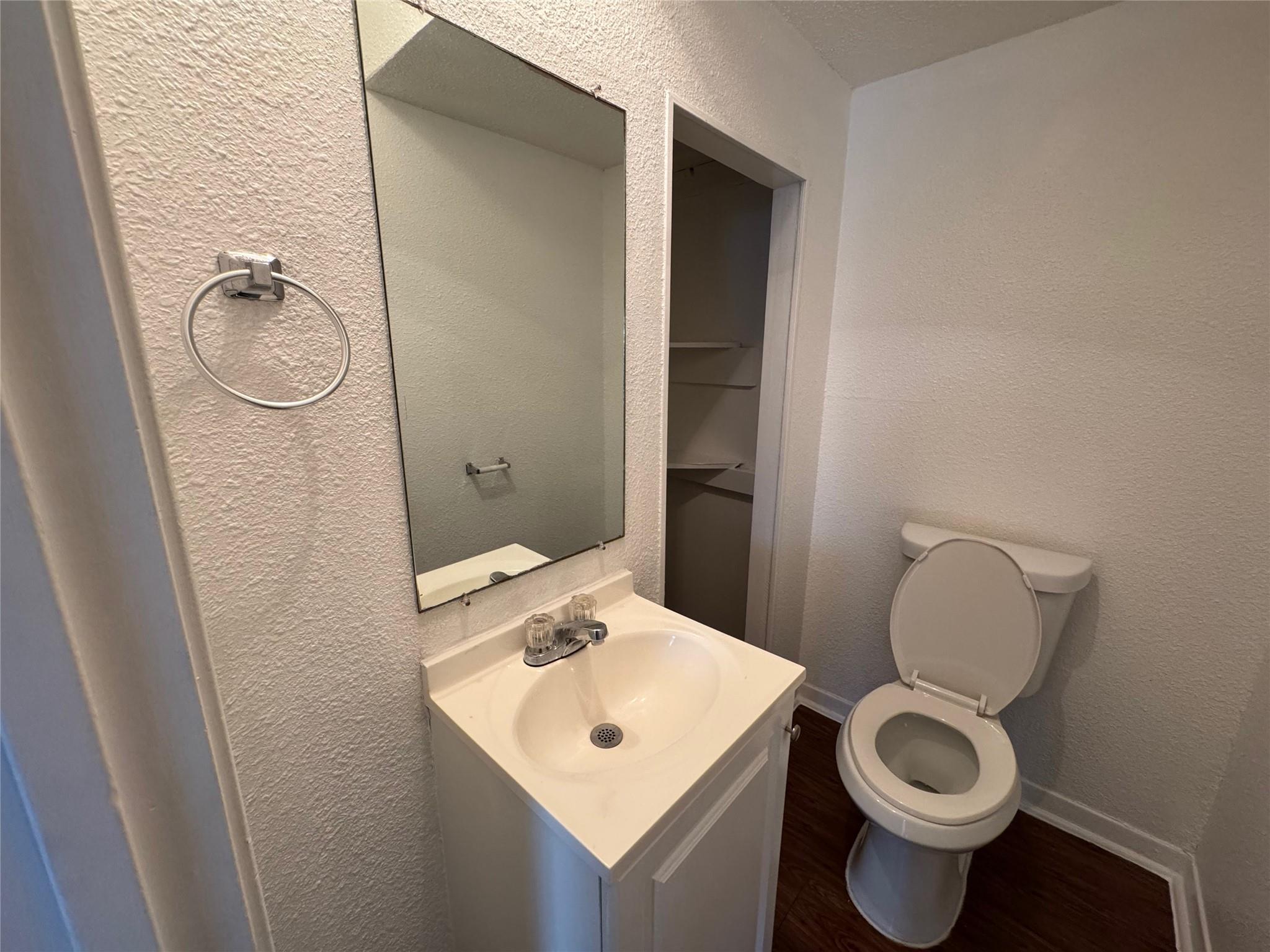 5006 West Wind Trl #102 Property Photo 6