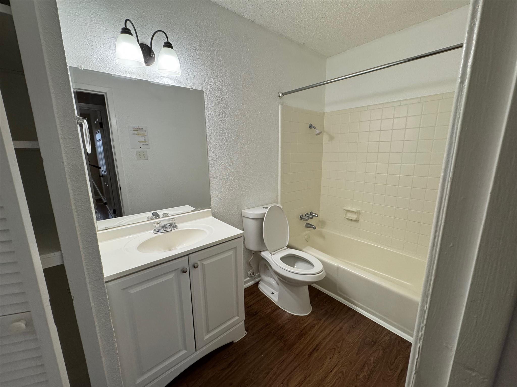5006 West Wind Trl #102 Property Photo 9