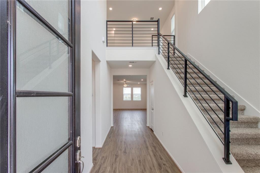 224 Montauk Loop Property Photo 4