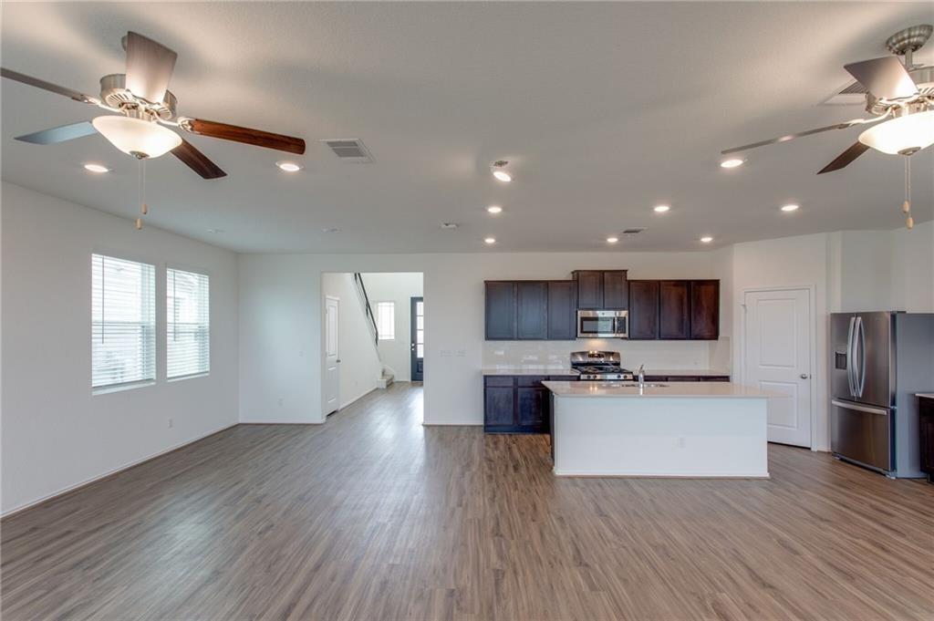 224 Montauk Loop Property Photo 8