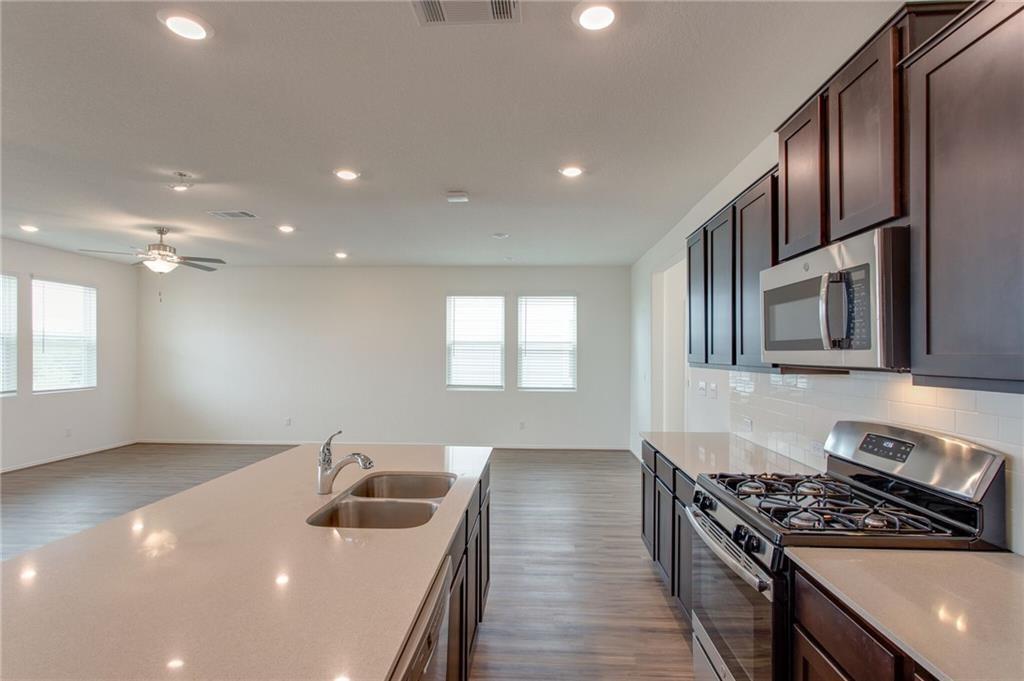 224 Montauk Loop Property Photo 15