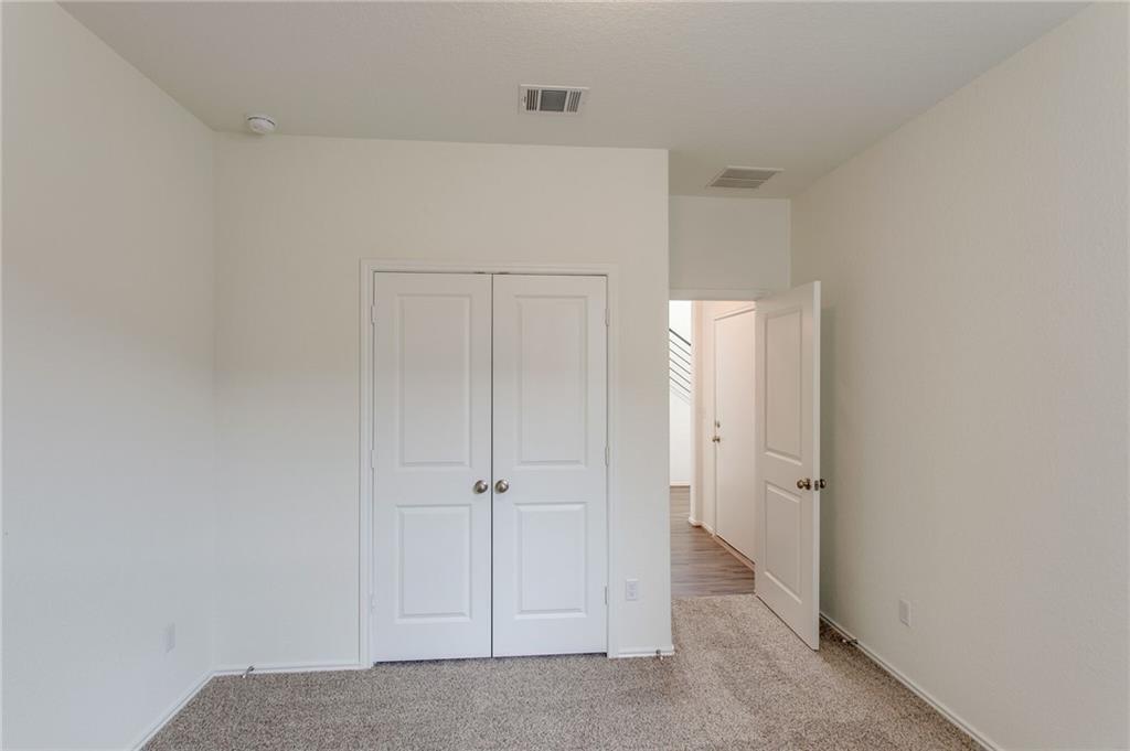 224 Montauk Loop Property Photo 16