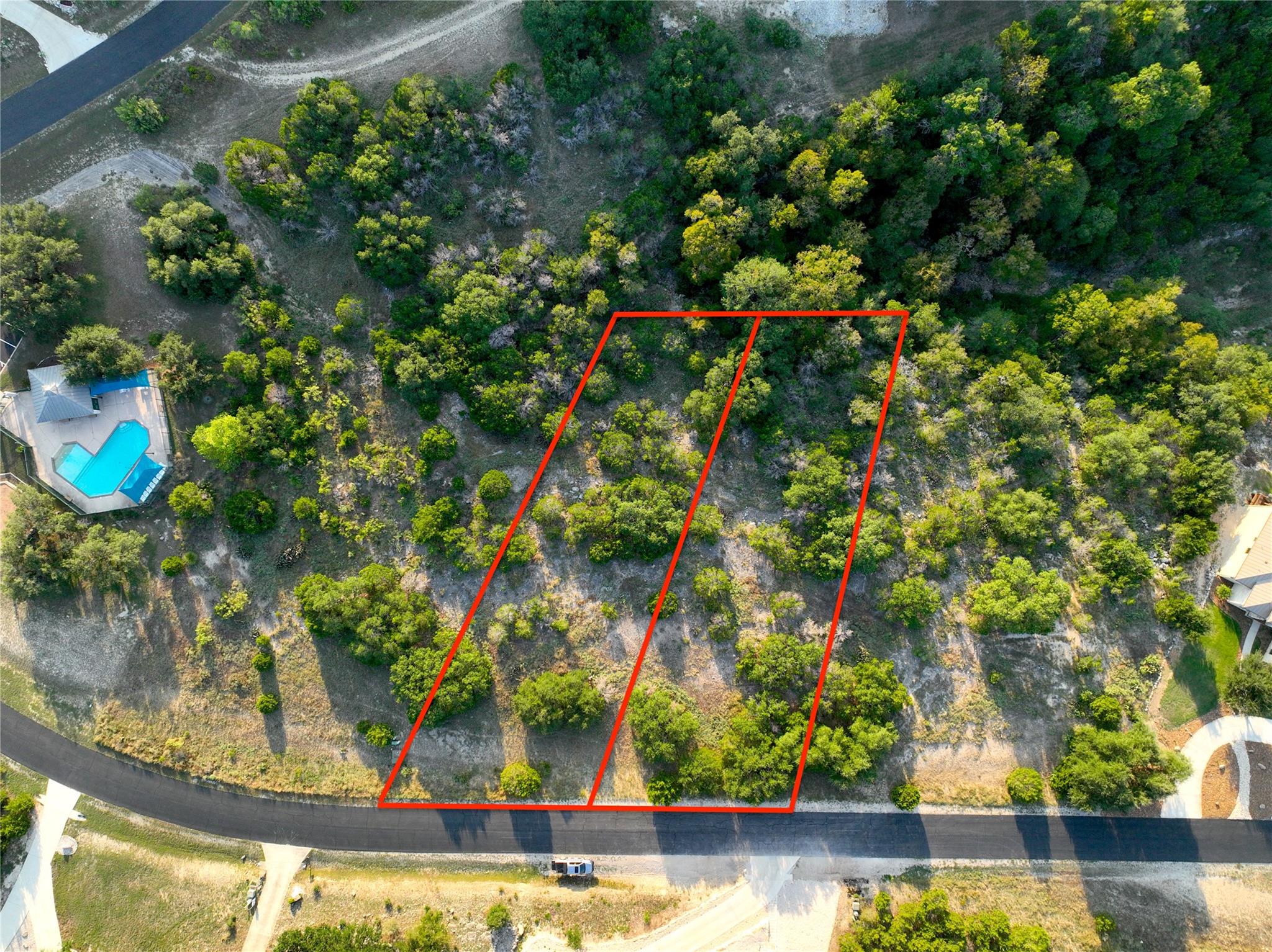 401 Scarlet Ct Property Photo 2