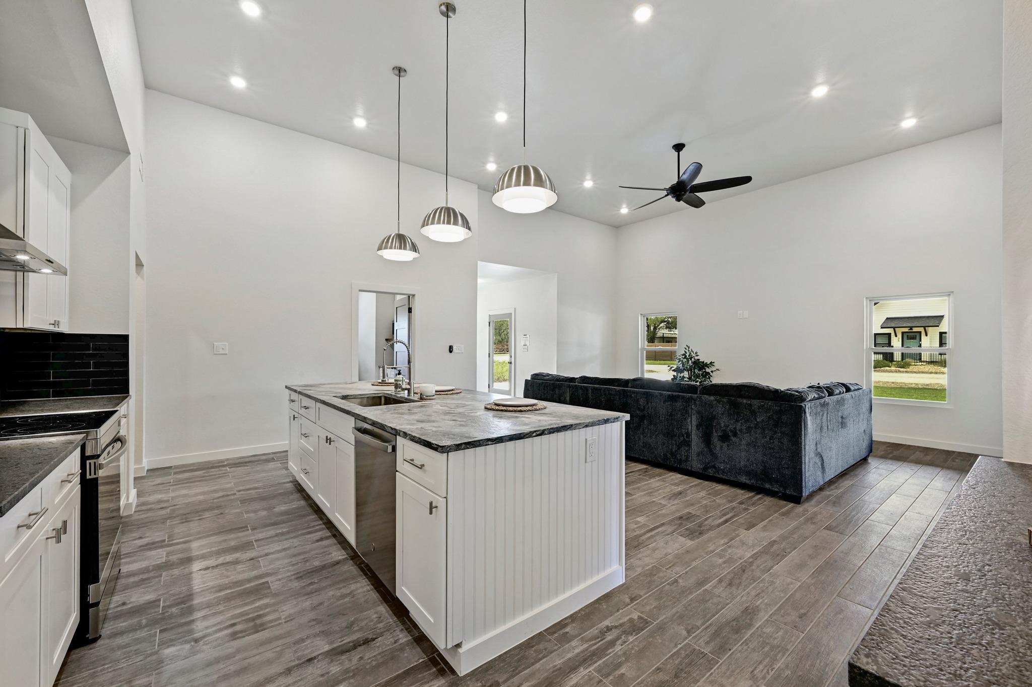 36 Summertime Cir Property Photo 18