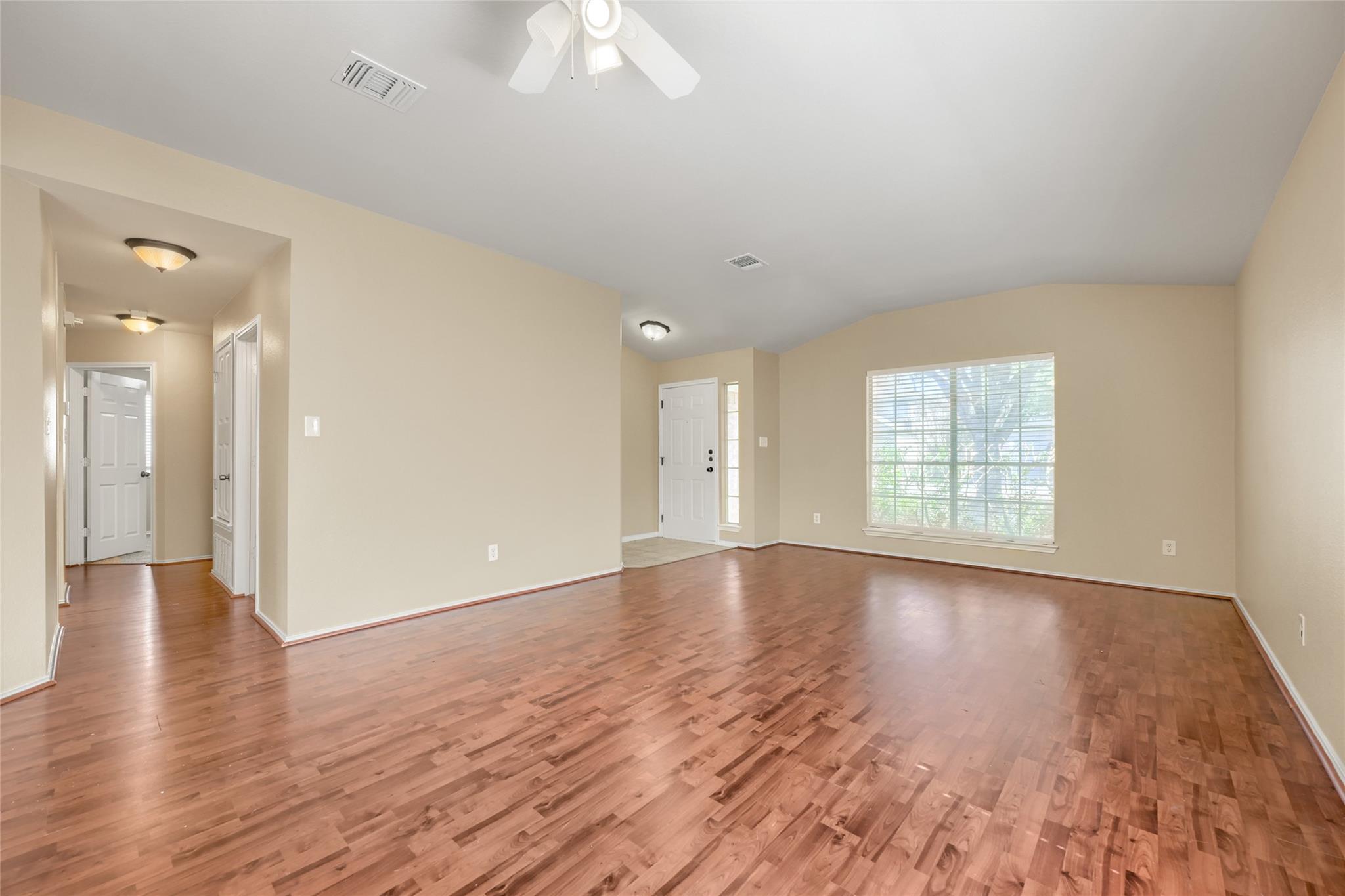 1617 Balmorhea Ln Property Photo 5
