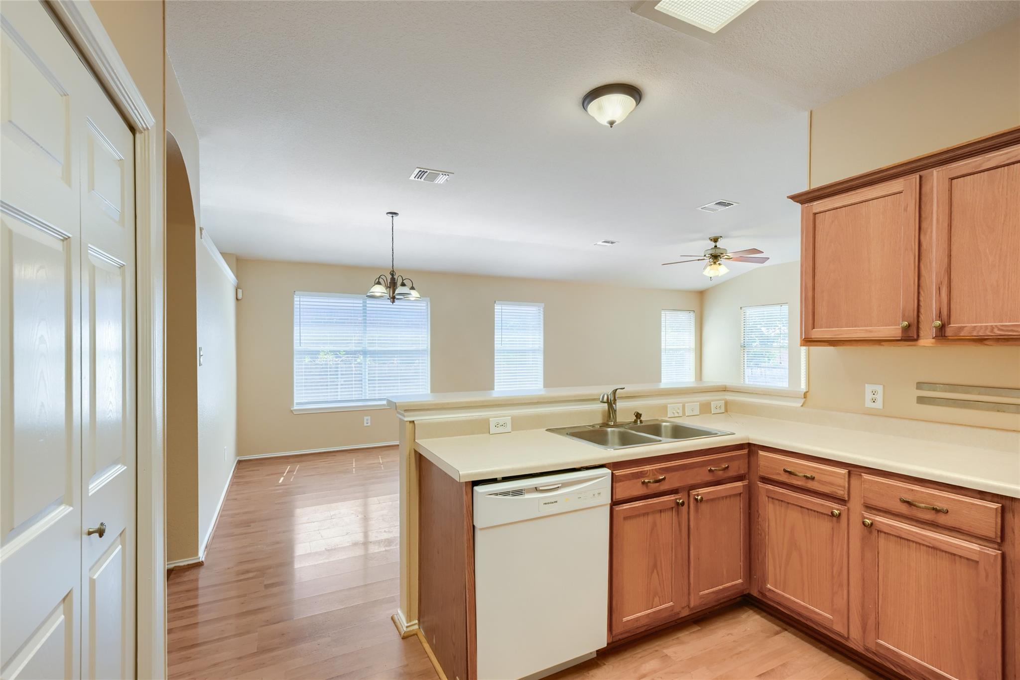 1617 Balmorhea Ln Property Photo 14