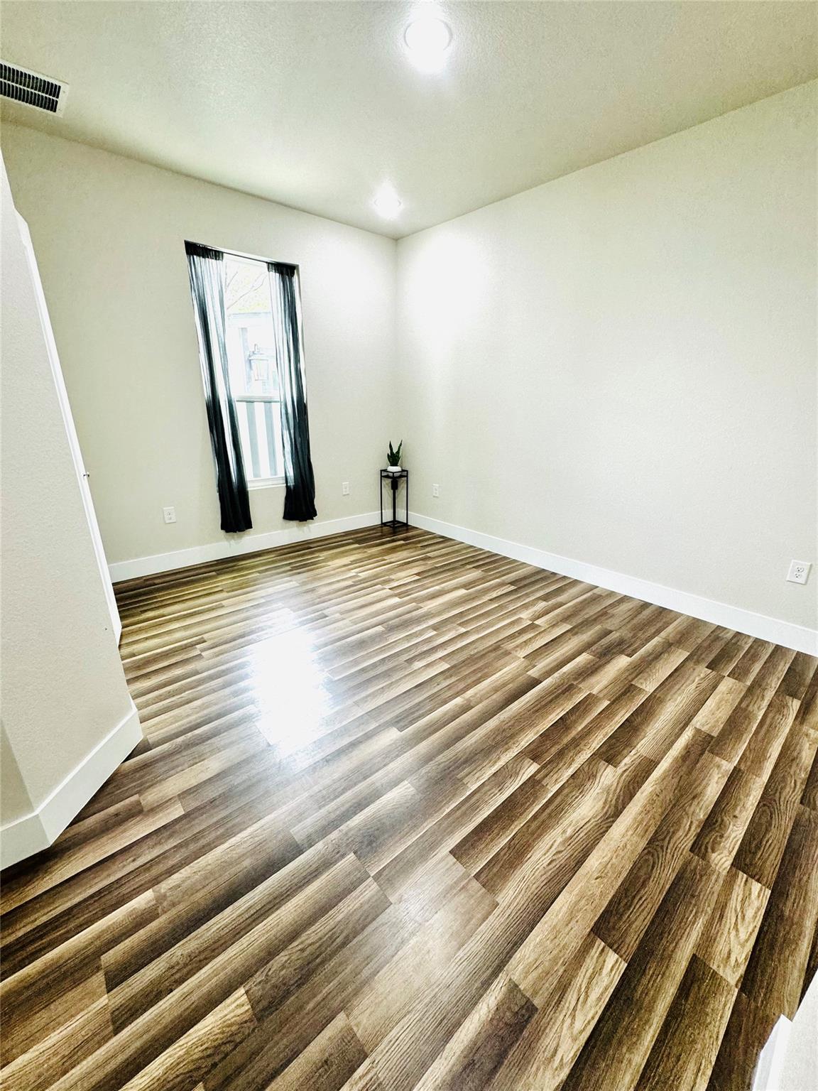 205 Third St Property Photo 10