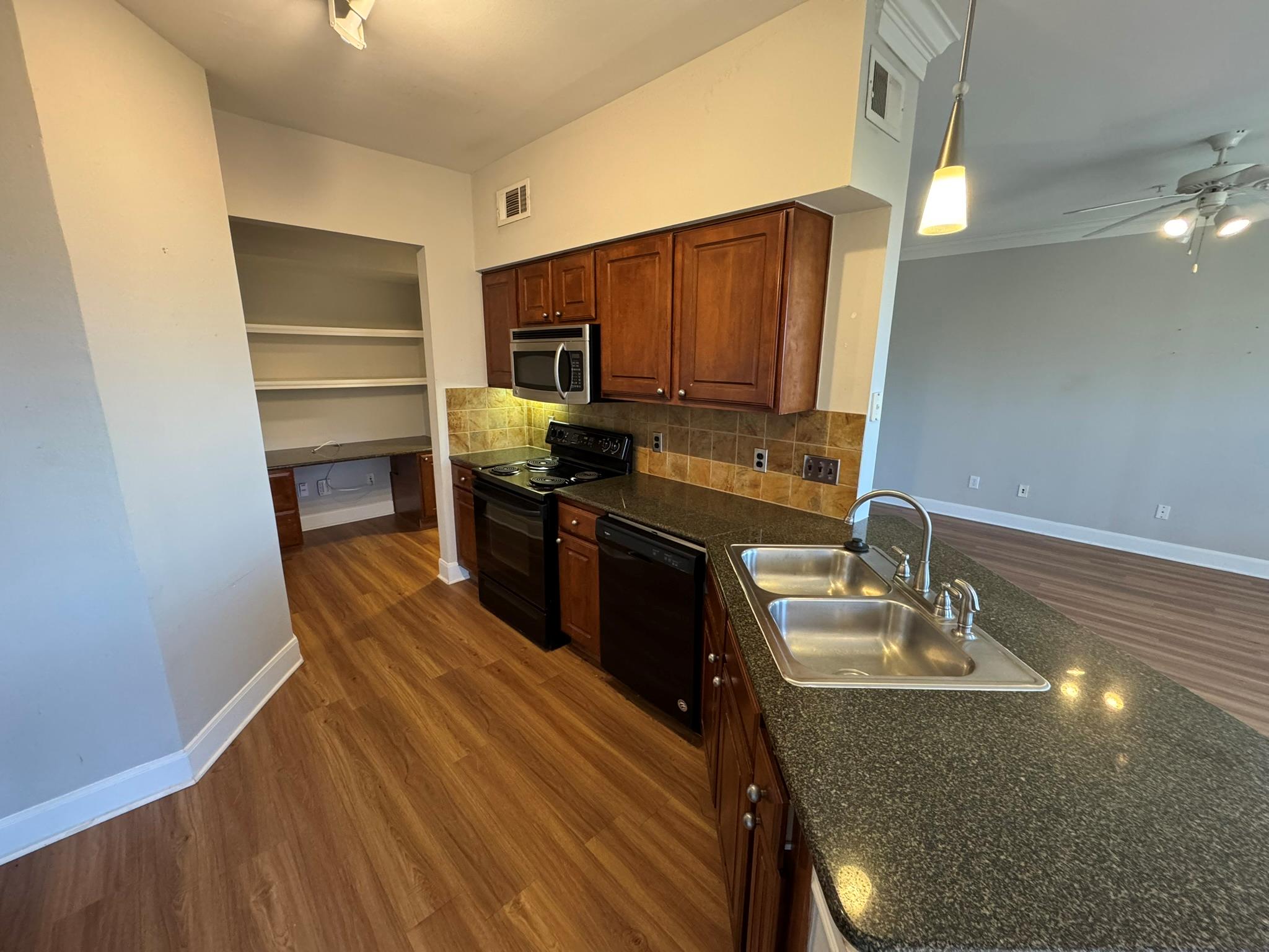 7701 Rialto Blvd #125 Property Photo 10