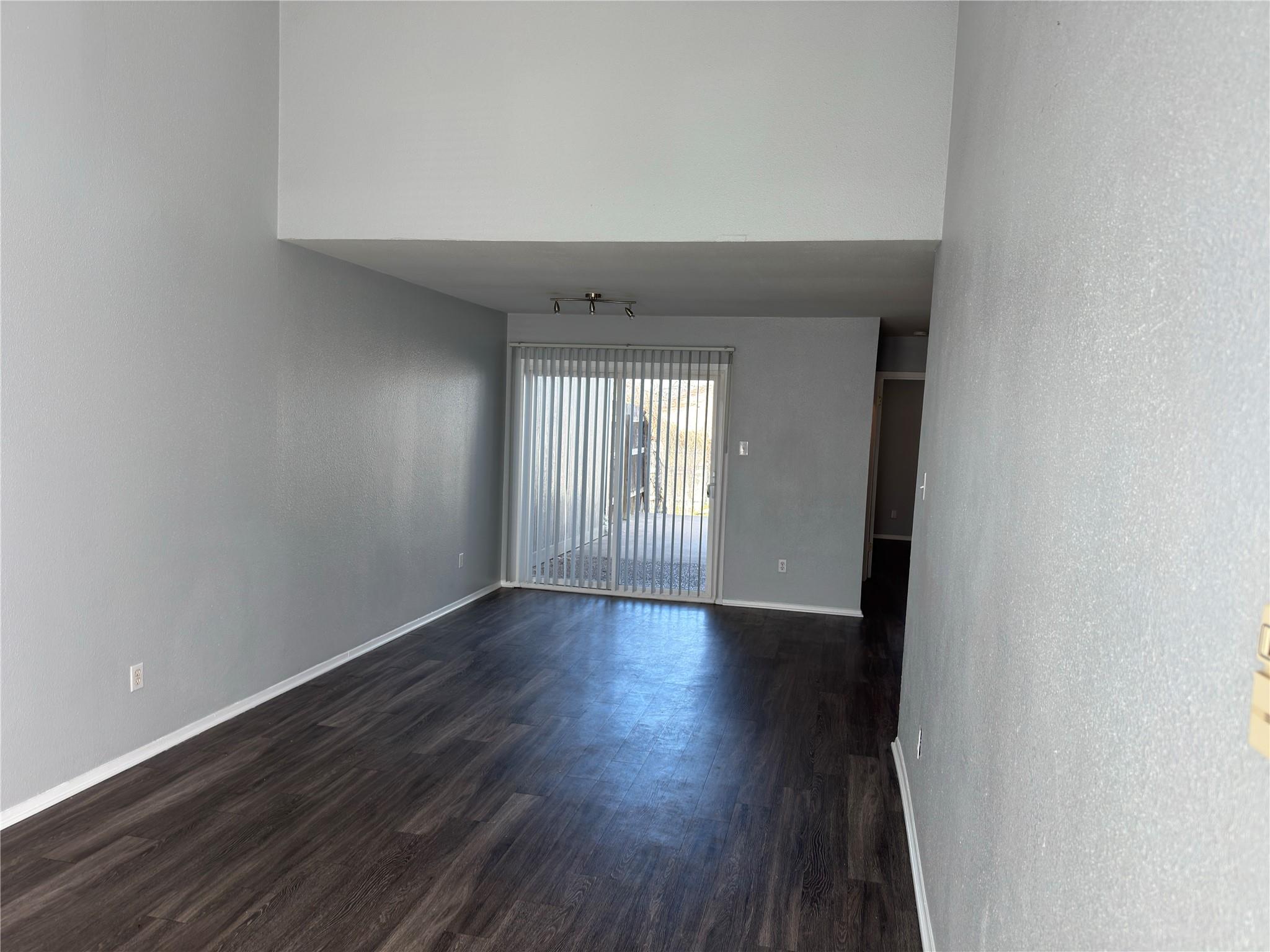 9508 Teasdale Ter B Property Photo