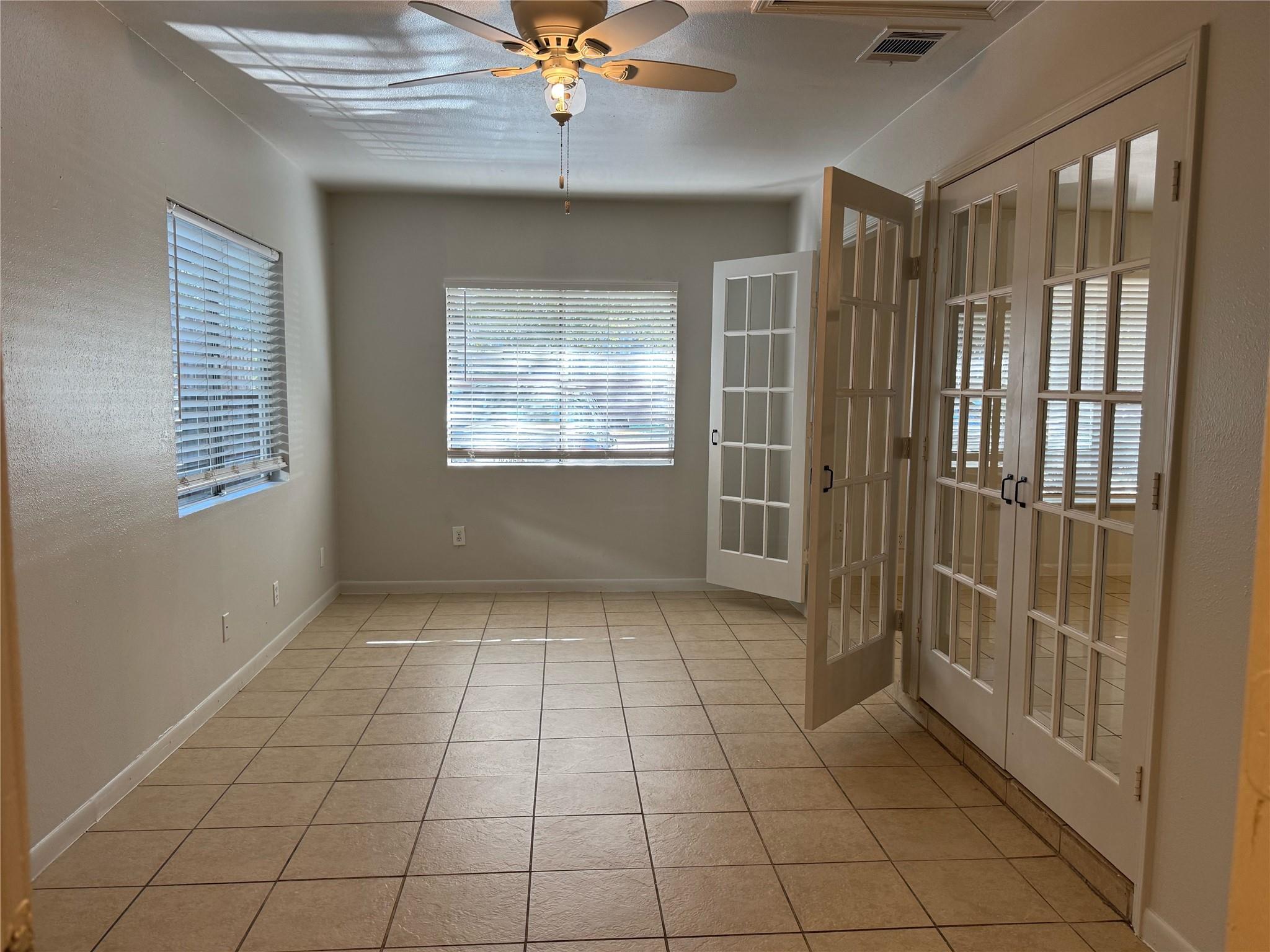 42 Waller St Property Photo 5