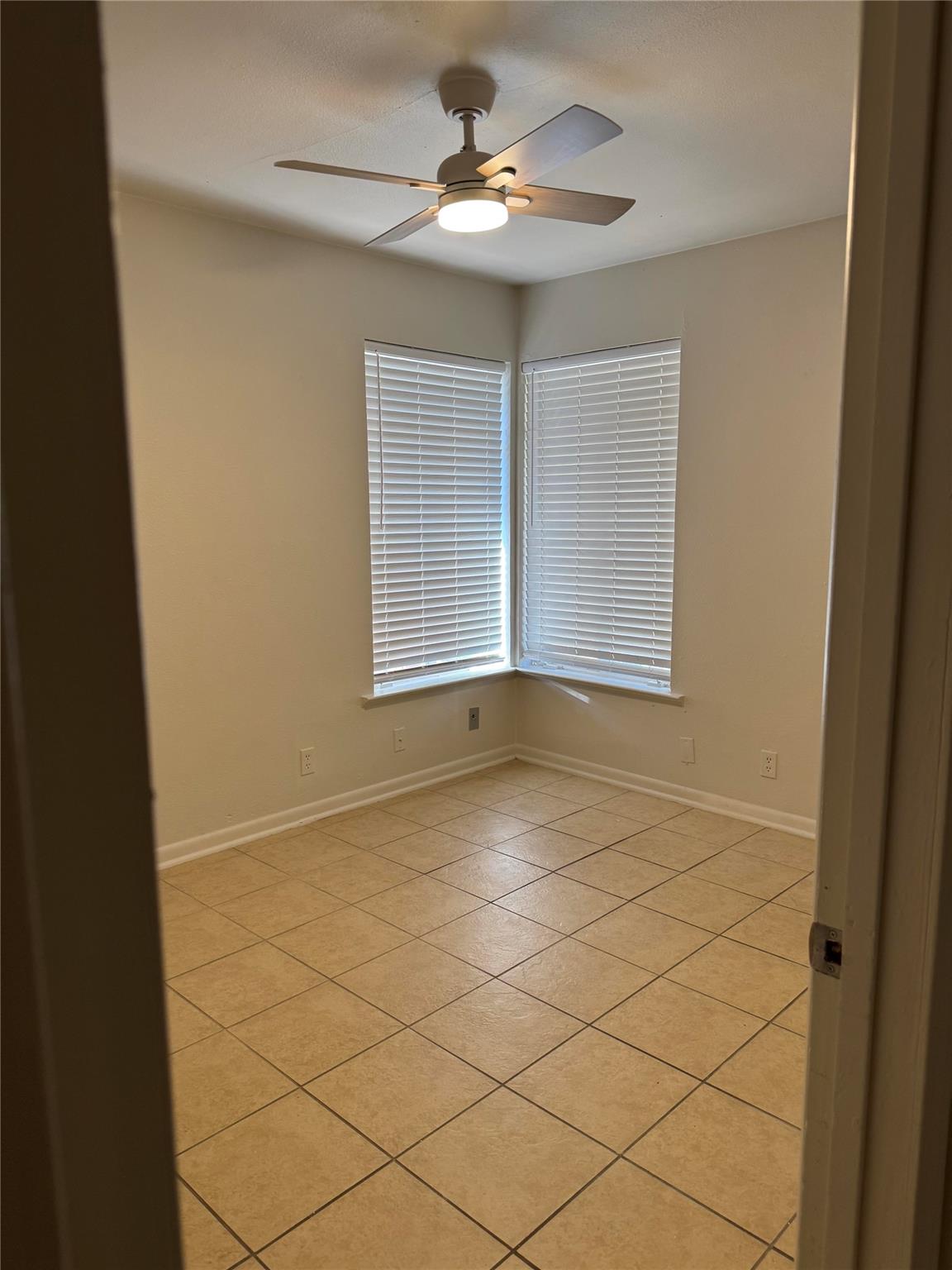 42 Waller St Property Photo 8