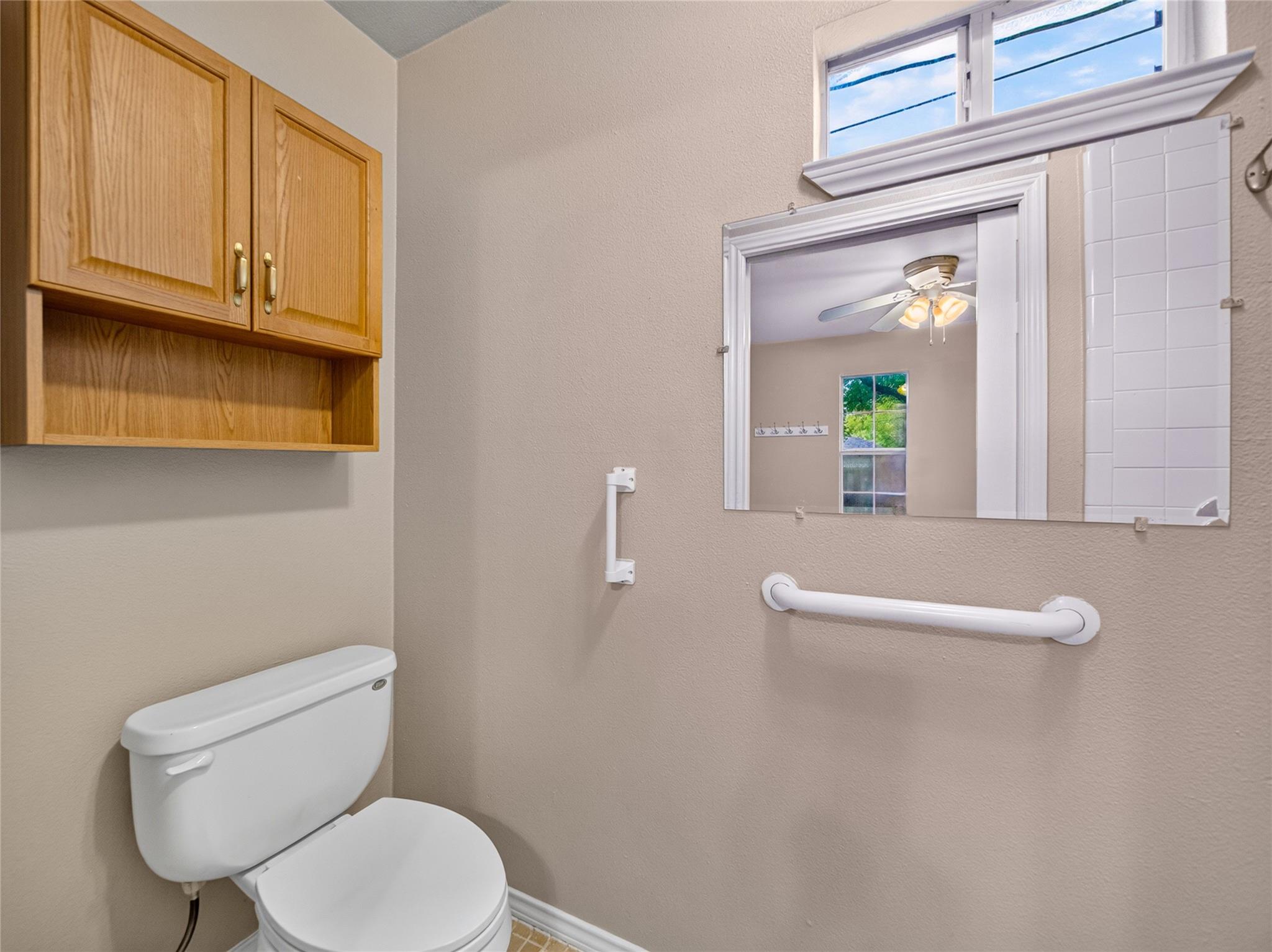 604 Greenslope Cir Property Photo 31