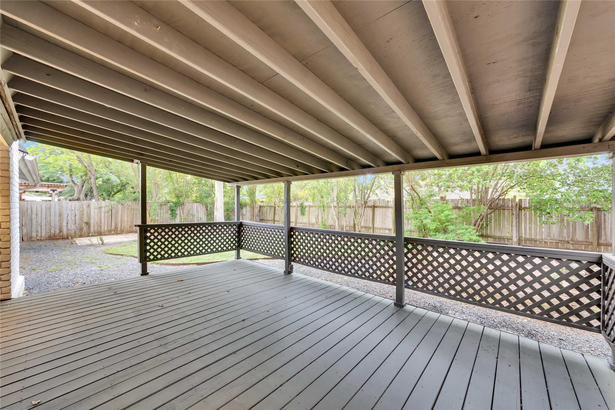 411 Chihuahua Trl Property Photo 19