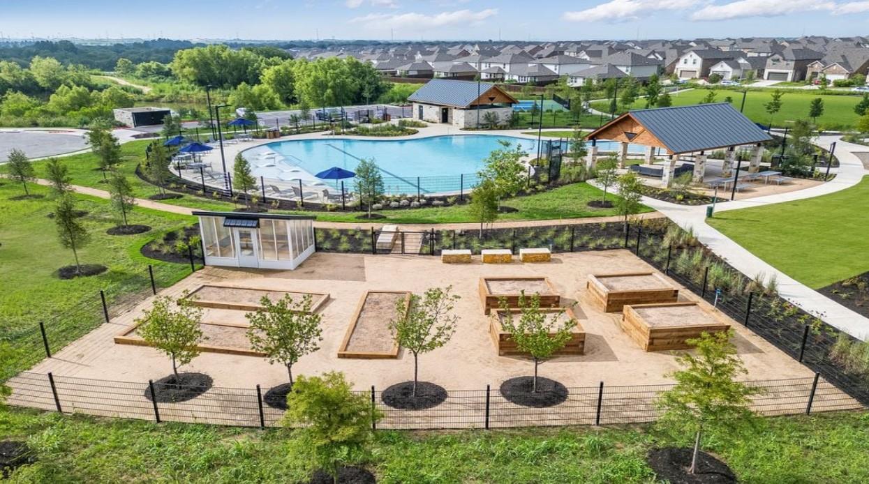 1409 Purple Martin Dr Property Photo 23