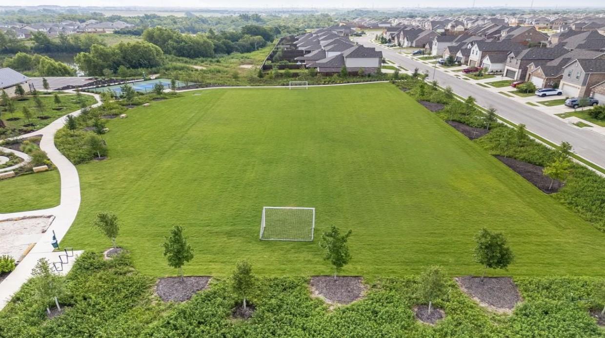 1409 Purple Martin Dr Property Photo 25