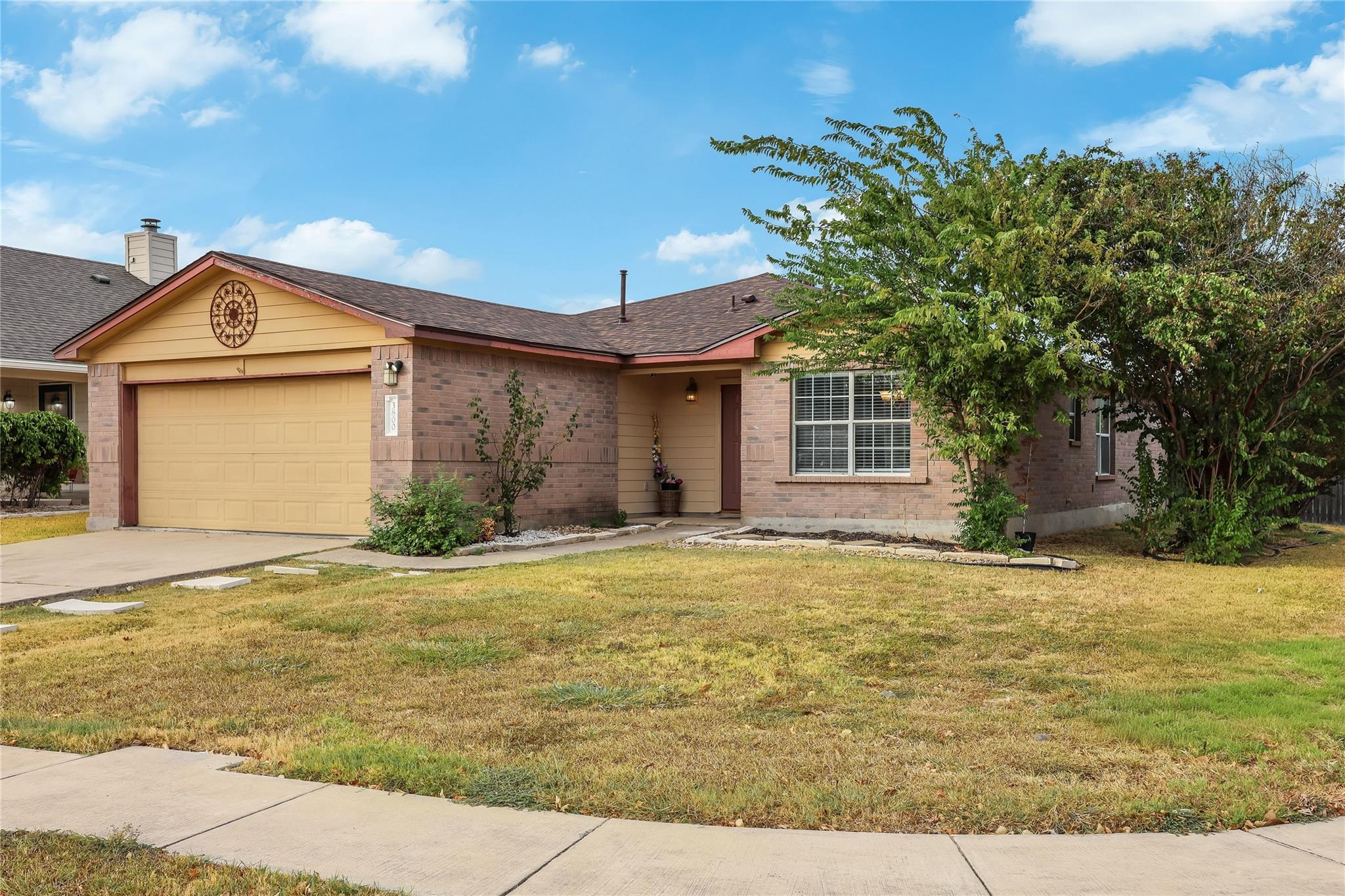 3800 Hickox Dr Property Photo 3