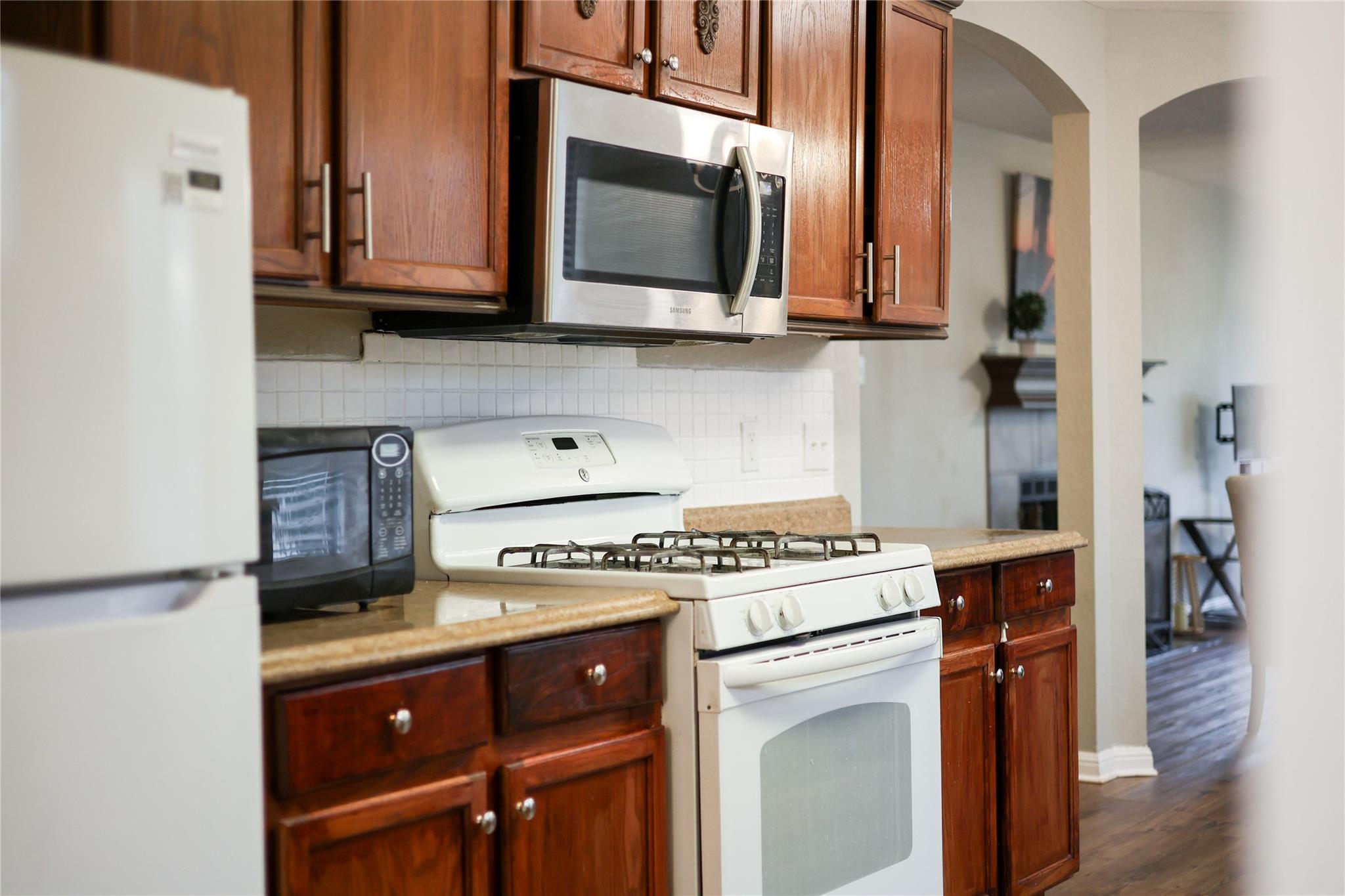 3800 Hickox Dr Property Photo 15