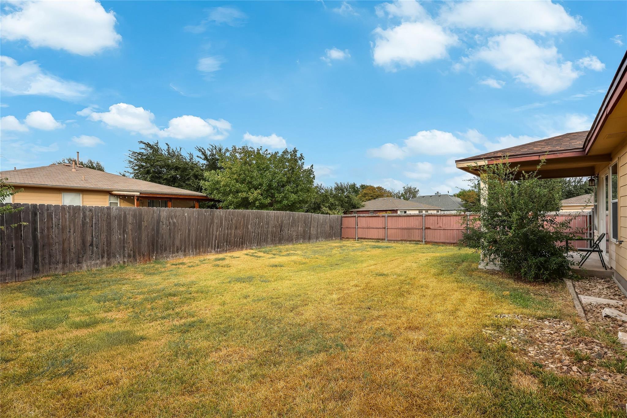 3800 Hickox Dr Property Photo 35