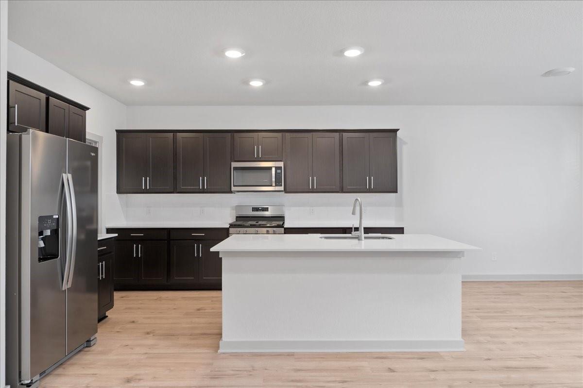 224 Fairfax Ave Property Photo 4