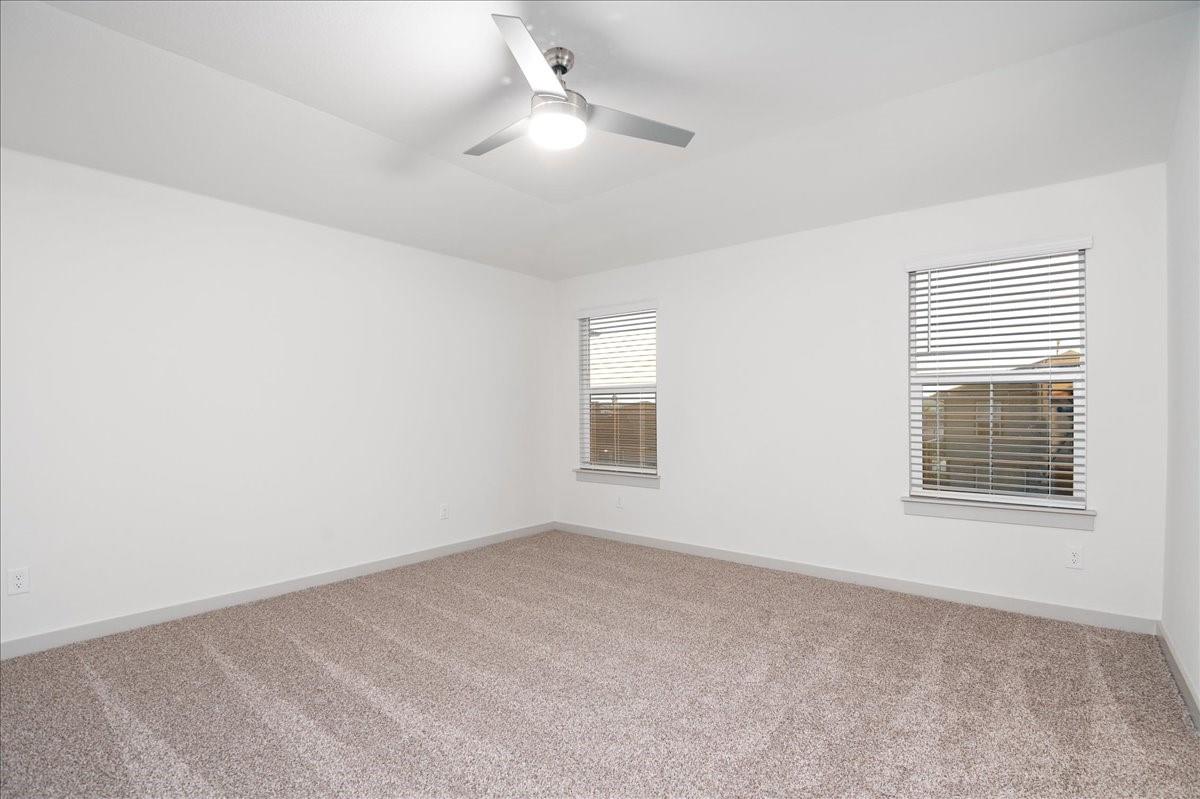224 Fairfax Ave Property Photo 7