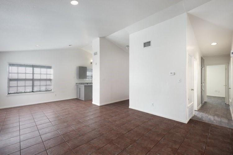 1102-1104-1106 Academy St Property Photo 8