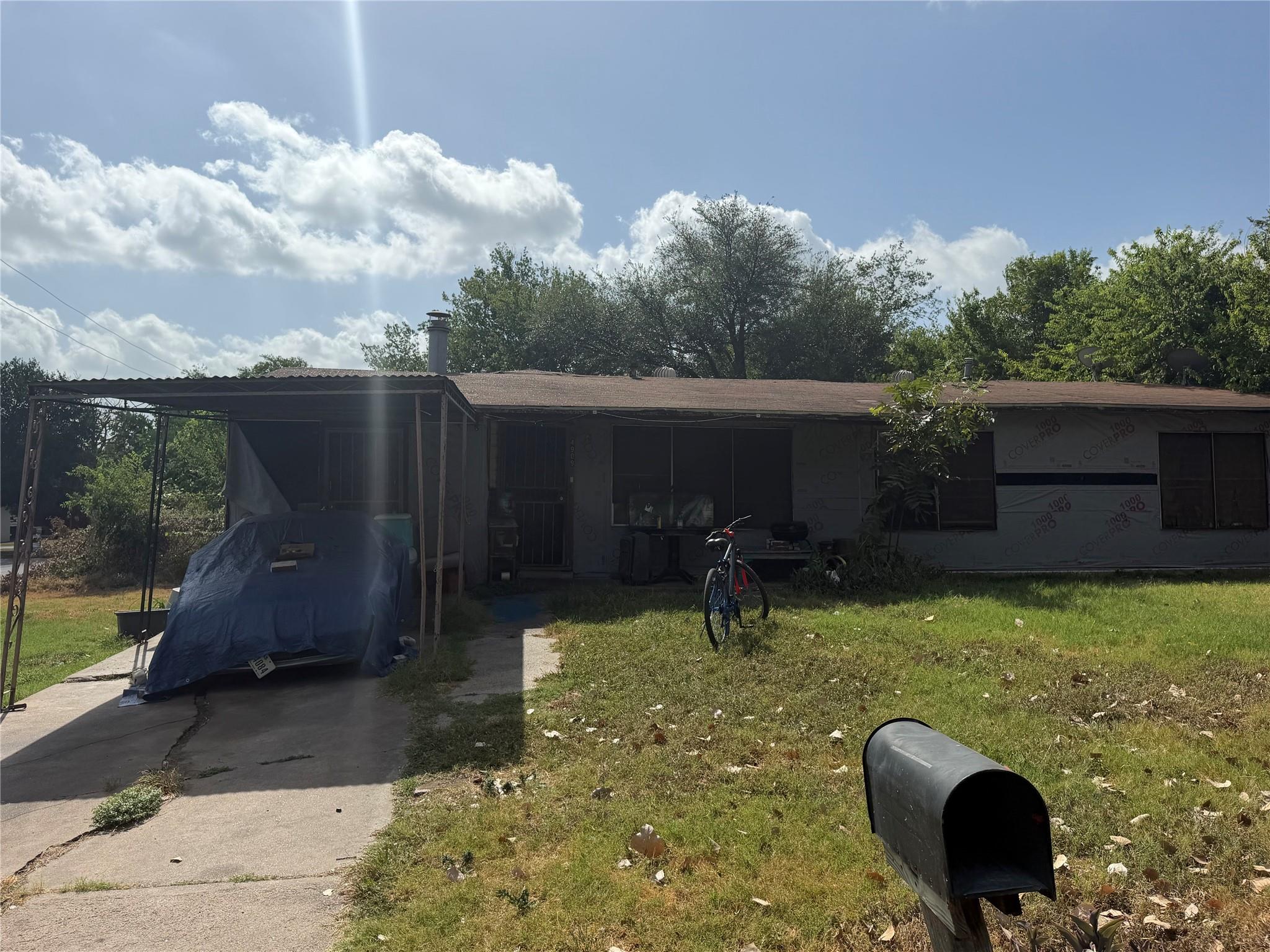 4909 Eastdale Dr Property Photo 1