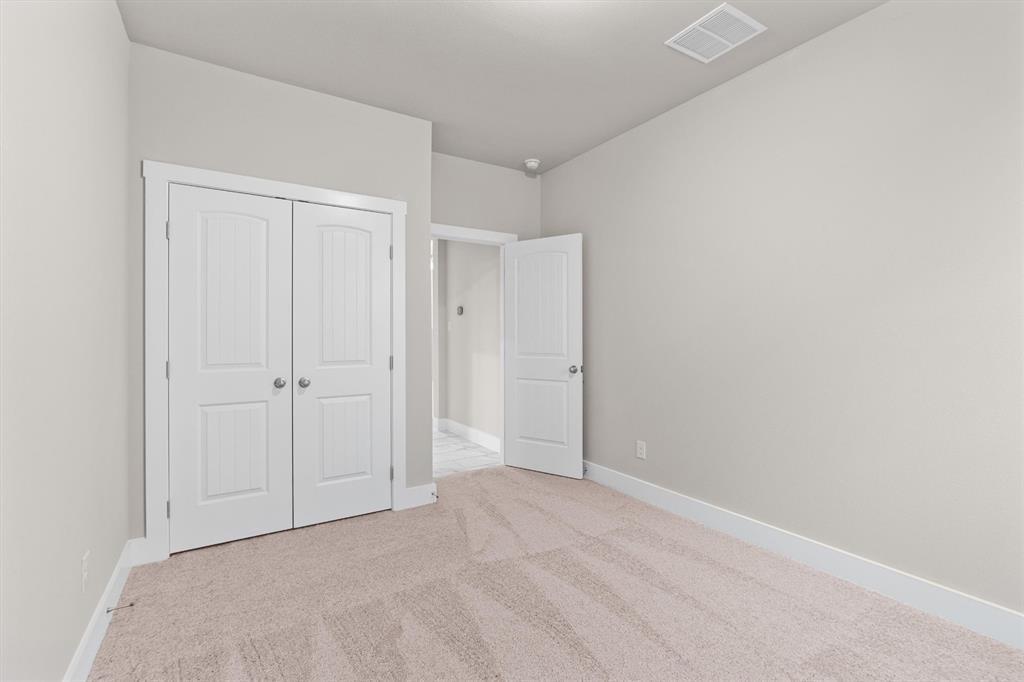 405 Stellar Wind Dr Property Photo 7