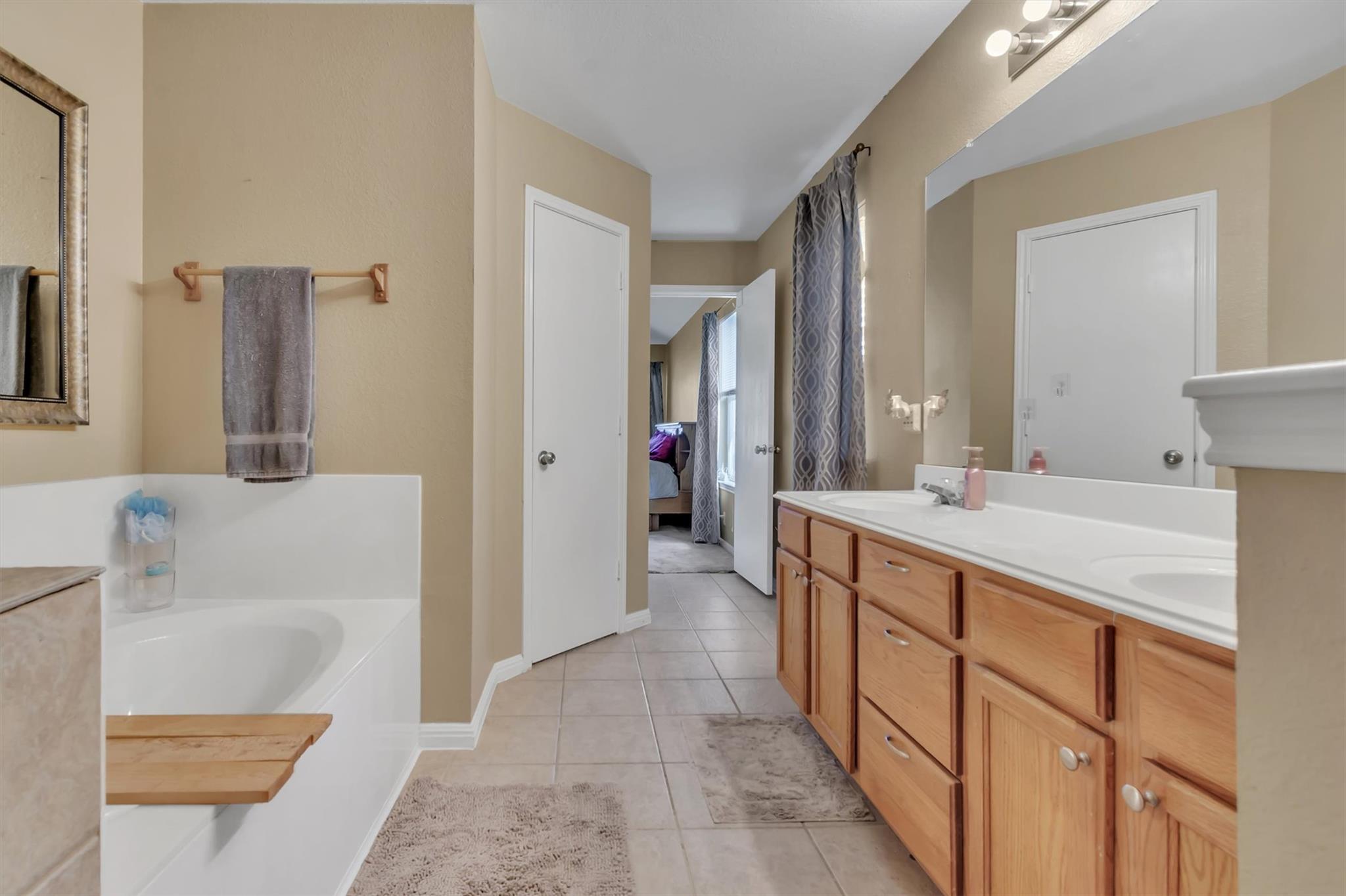 411 Estate Dr Property Photo 23
