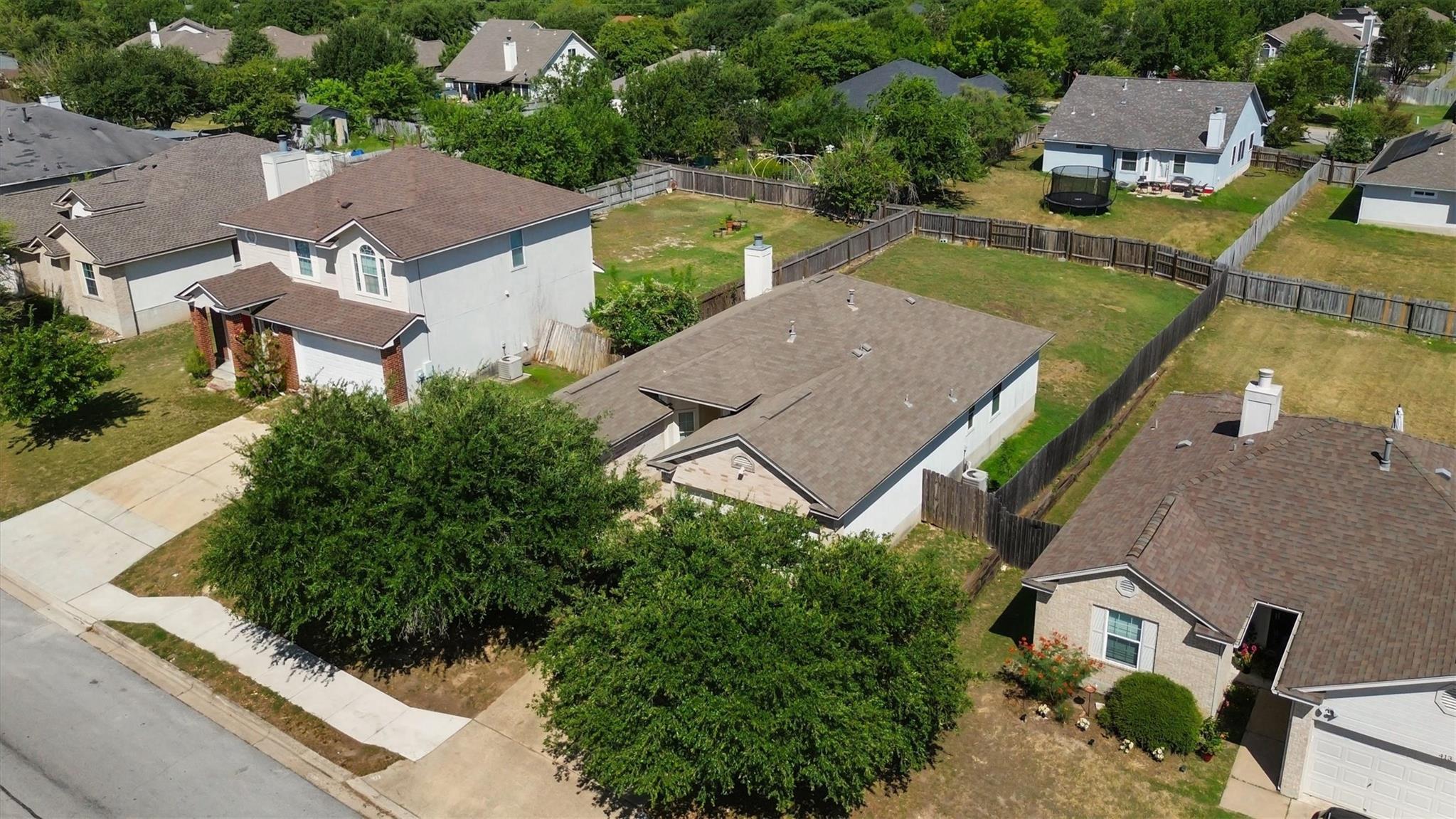 411 Estate Dr Property Photo 36