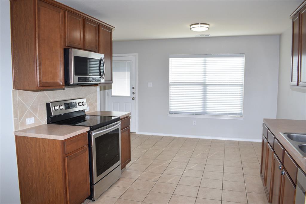 375 Housefinch Loop Property Photo 9