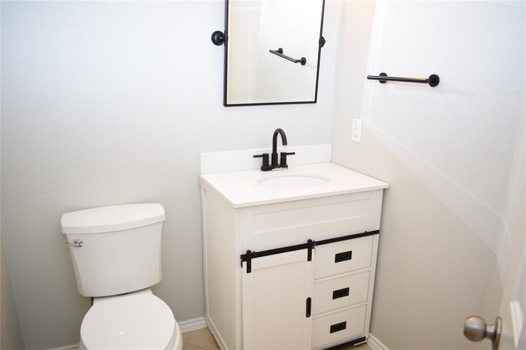 375 Housefinch Loop Property Photo 19