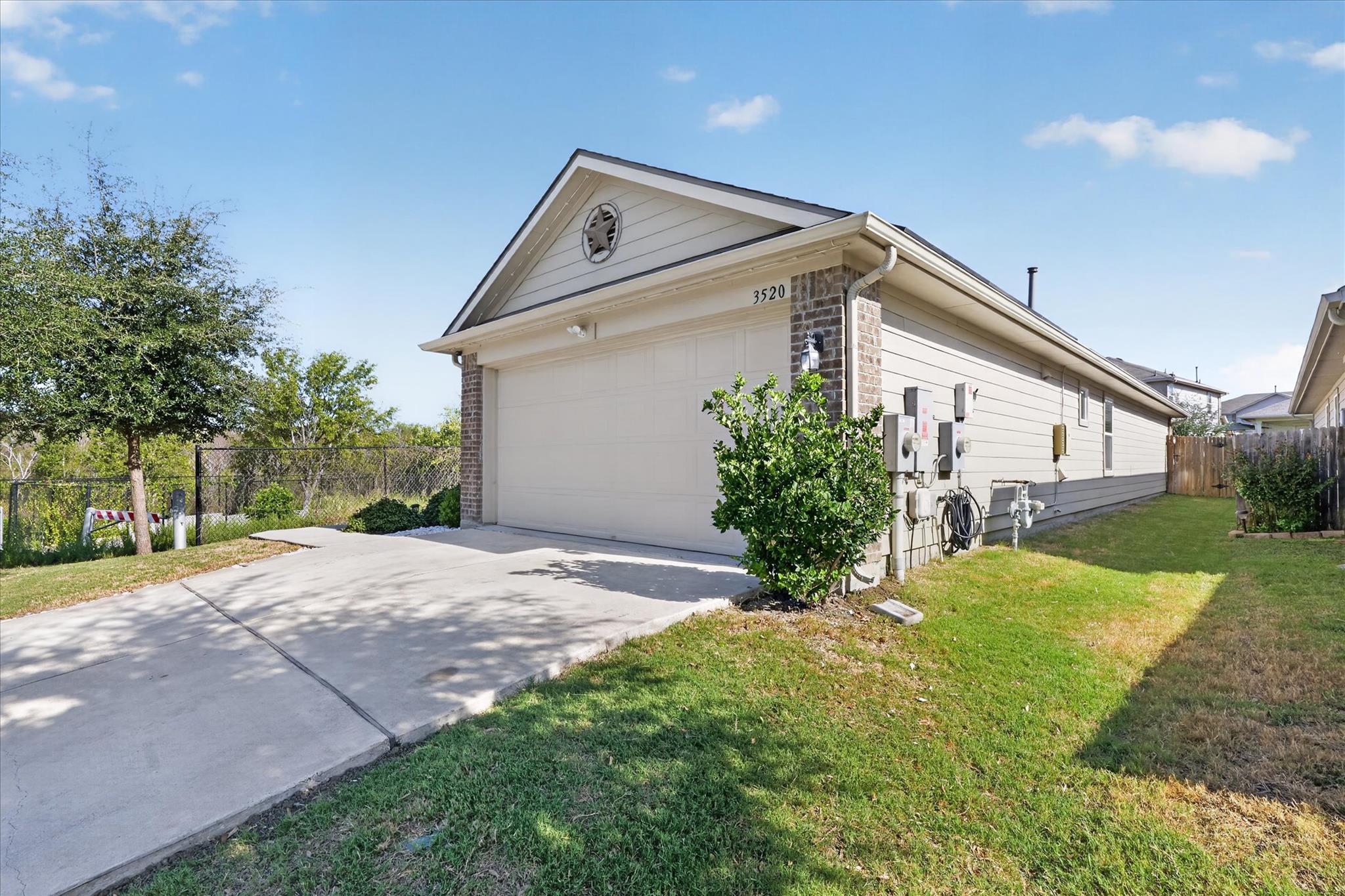 3520 Kotche St Property Photo 4