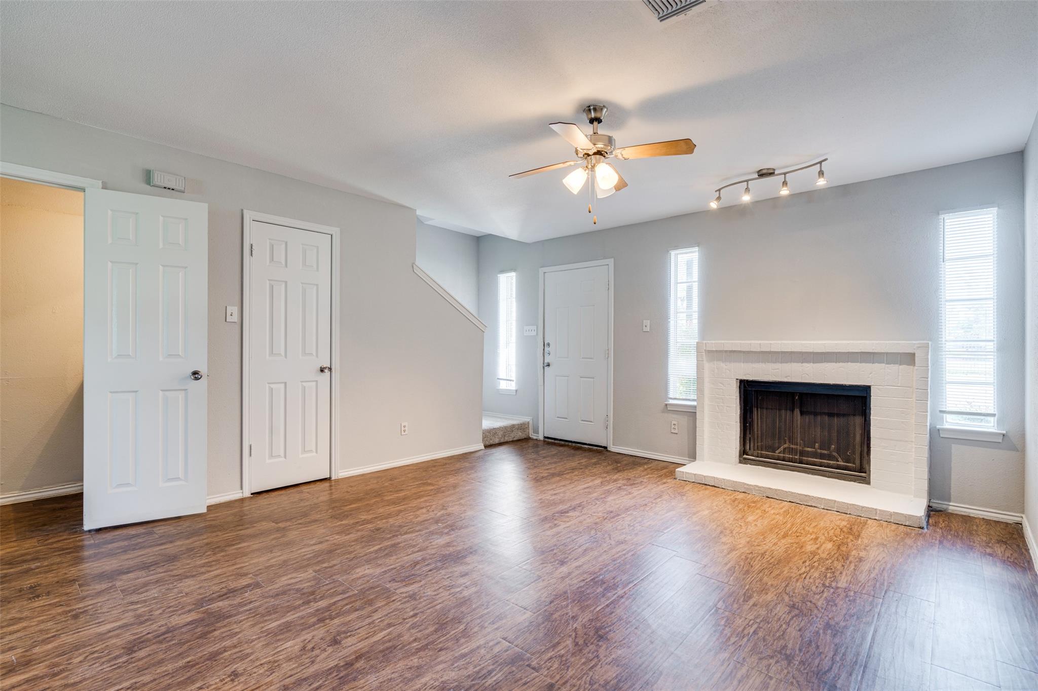 1830 River Crossing Cir #b Property Photo 6