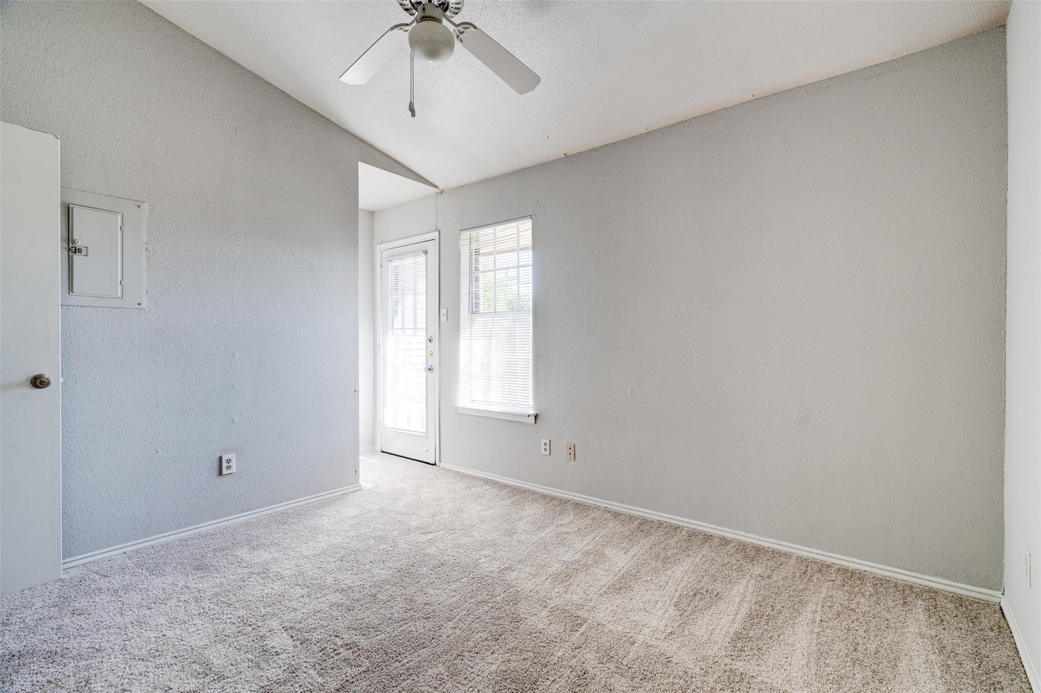 1830 River Crossing Cir #b Property Photo 14