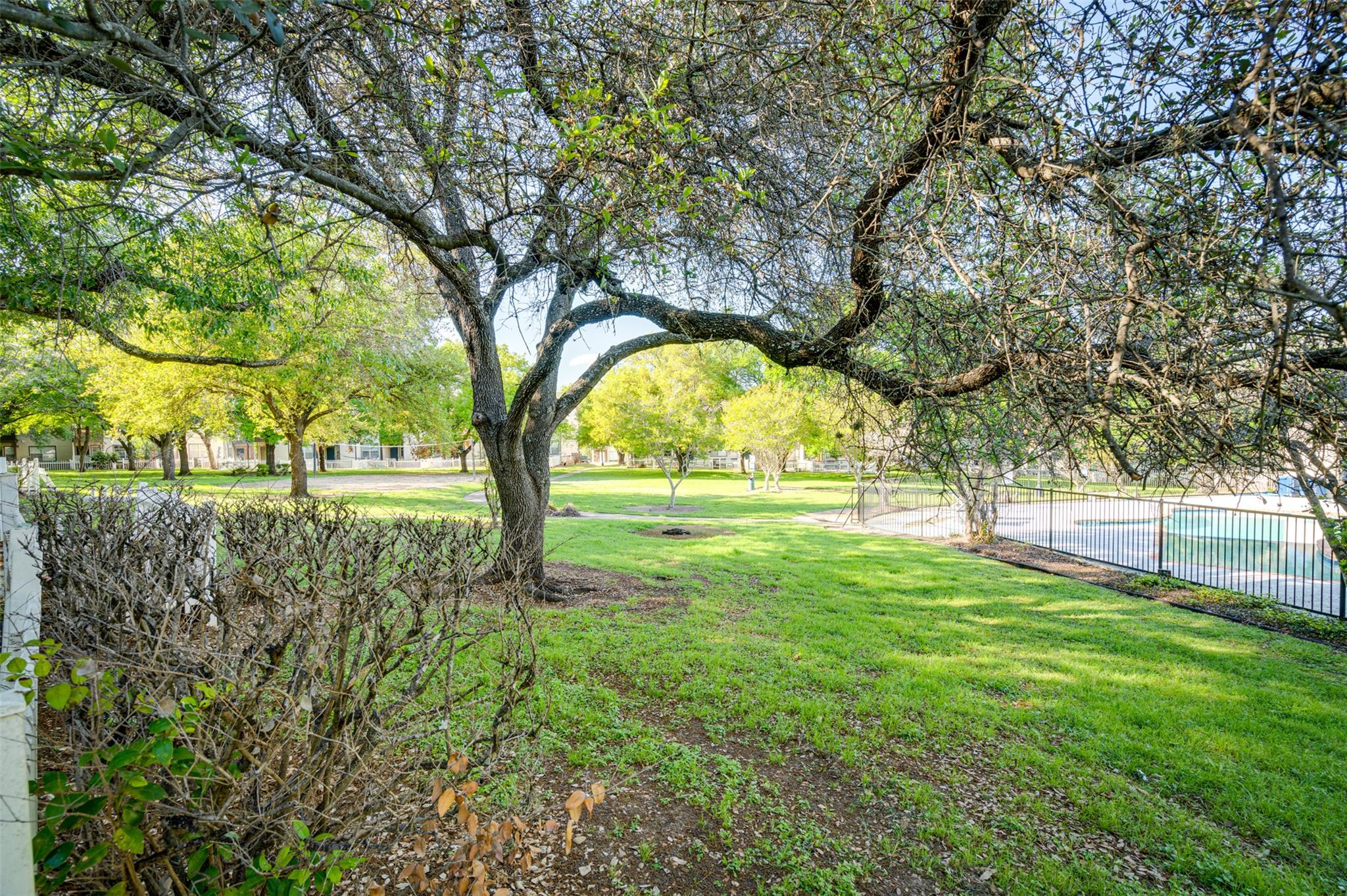 1830 River Crossing Cir #b Property Photo 19
