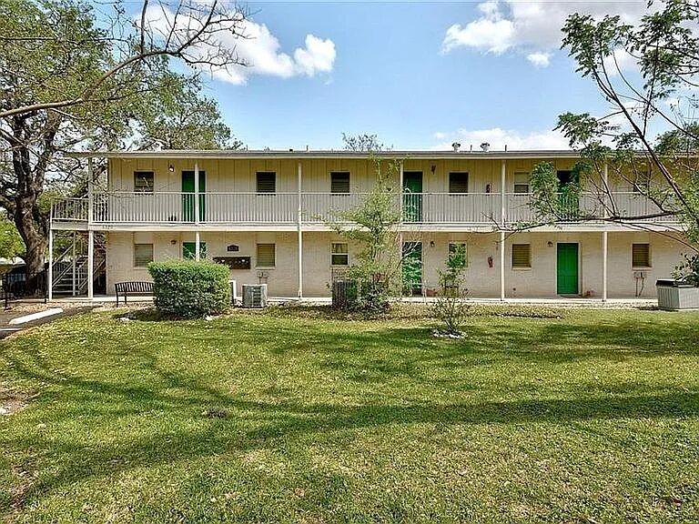 5320 Balcones Dr #a Property Photo 2