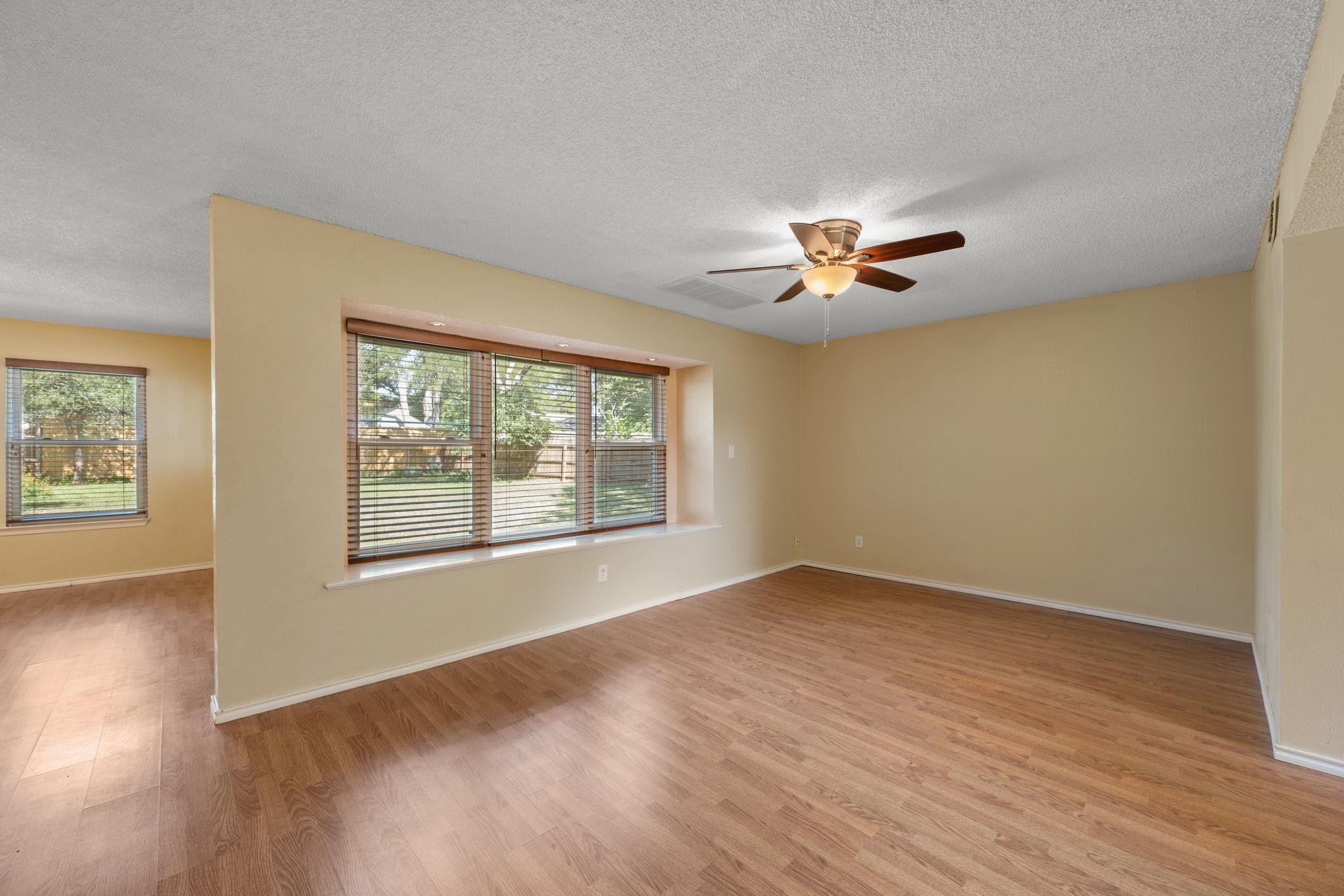 12410 Burlywood Trl Property Photo 3