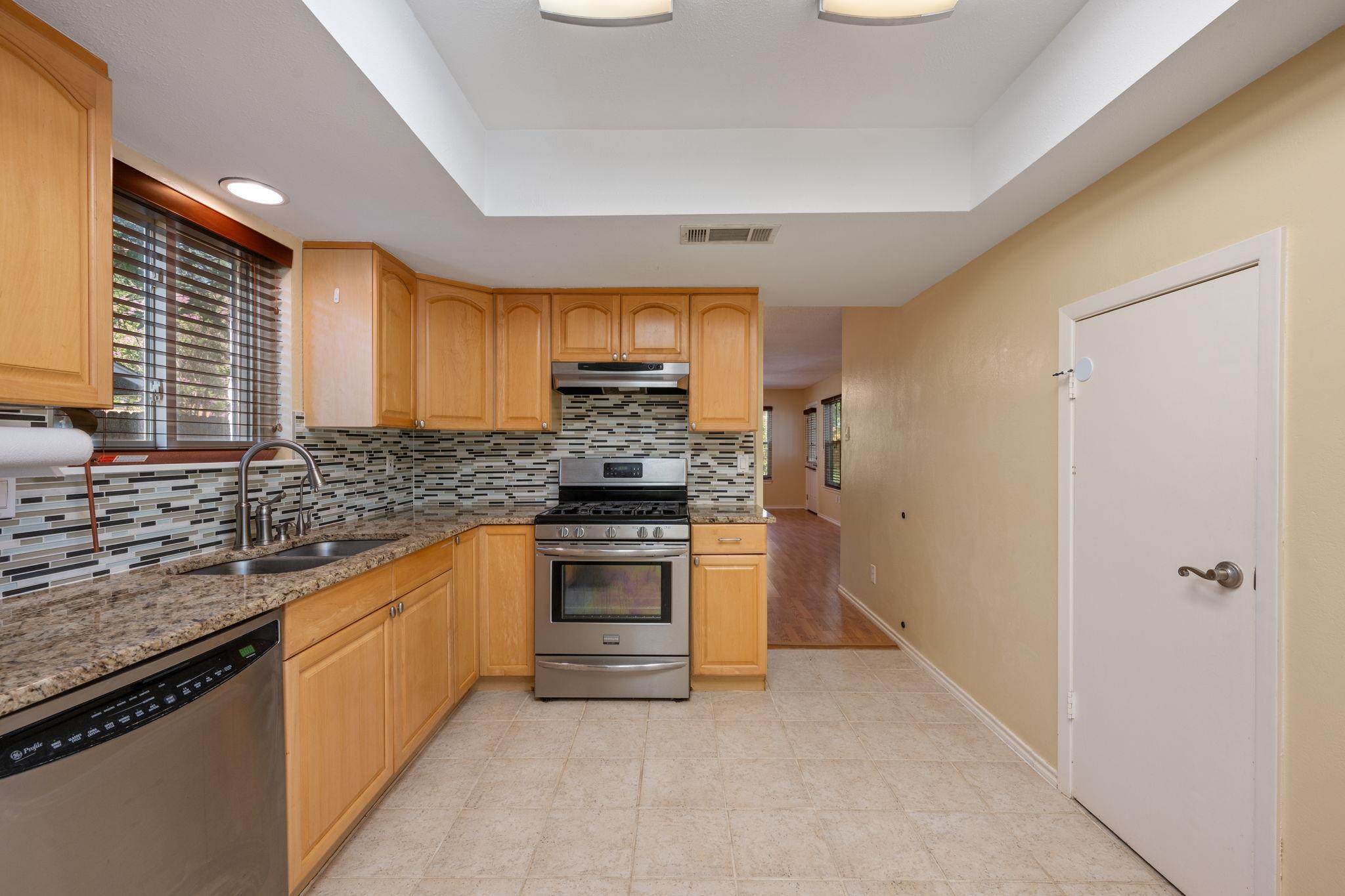 12410 Burlywood Trl Property Photo 11