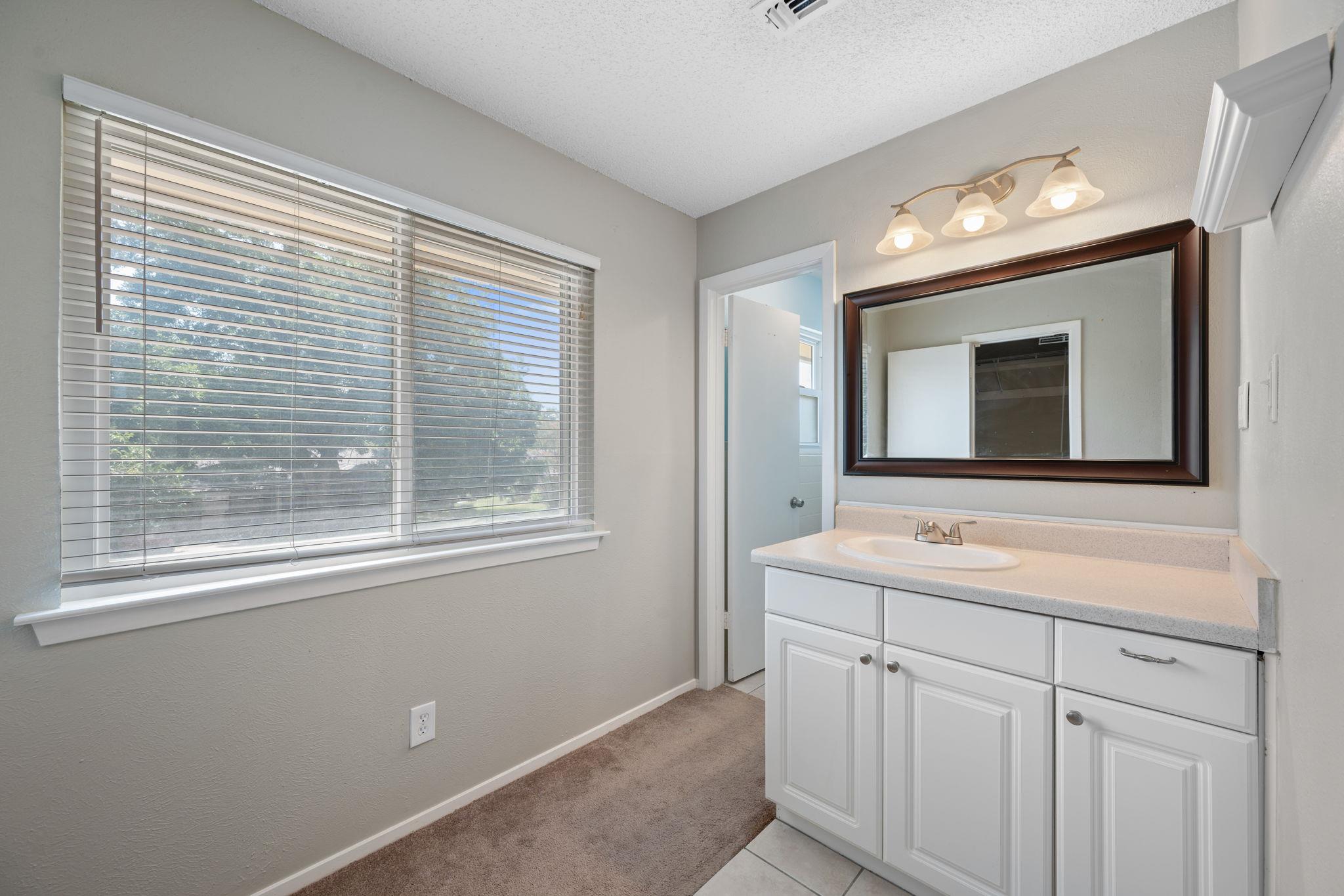 12410 Burlywood Trl Property Photo 22
