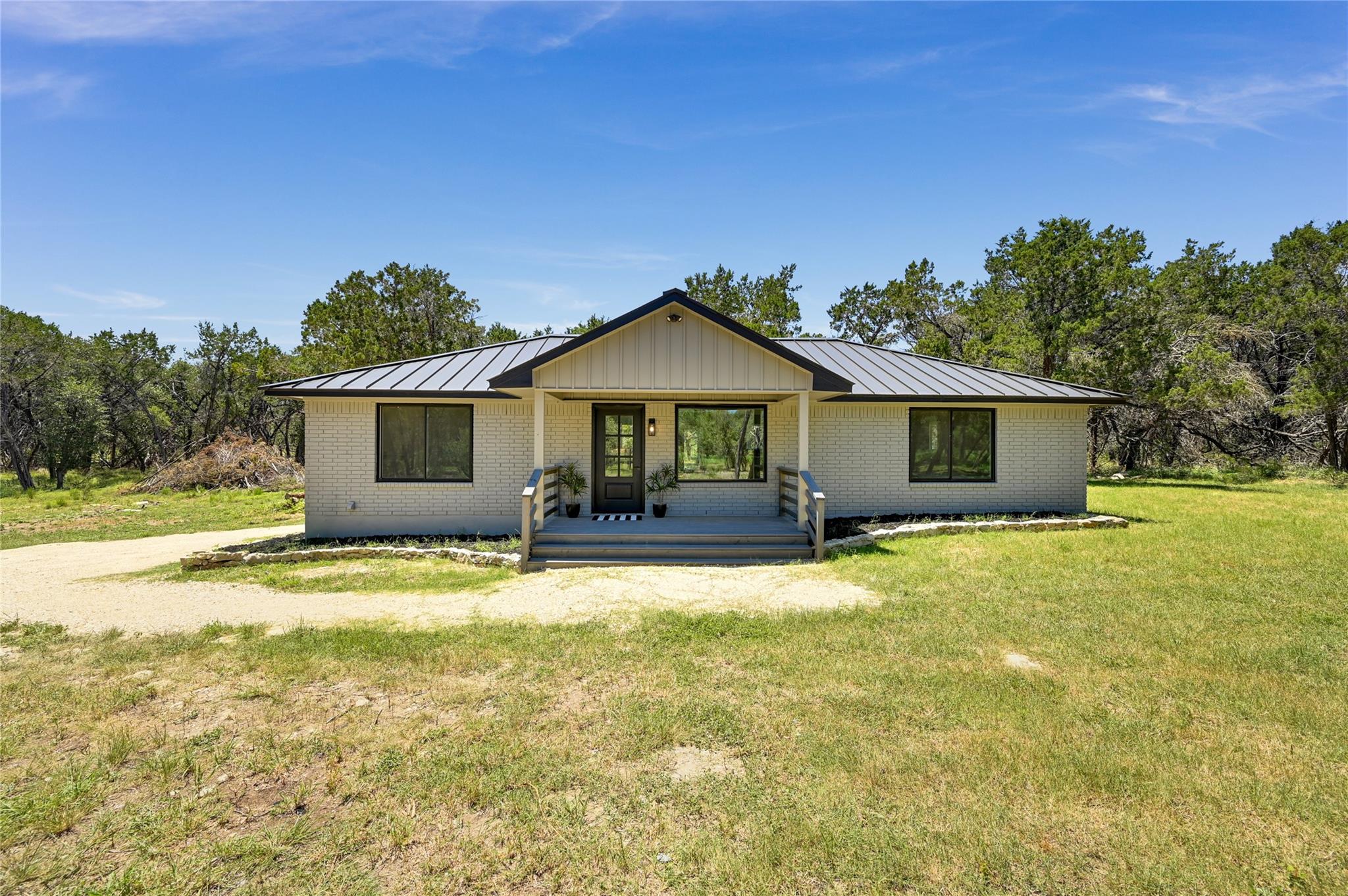 151 Star Thistle Trl Property Photo 1
