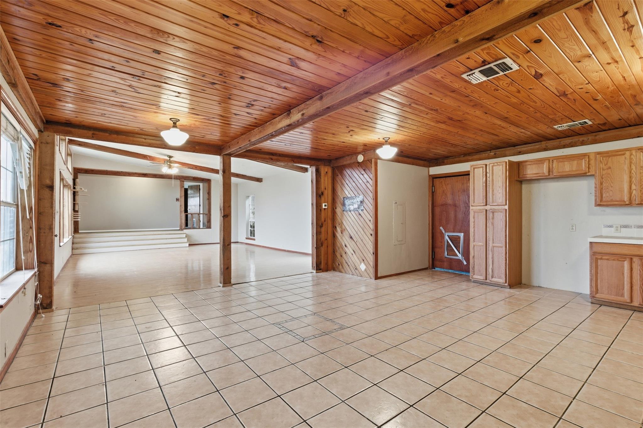 440 Lonie Ln Property Photo 11