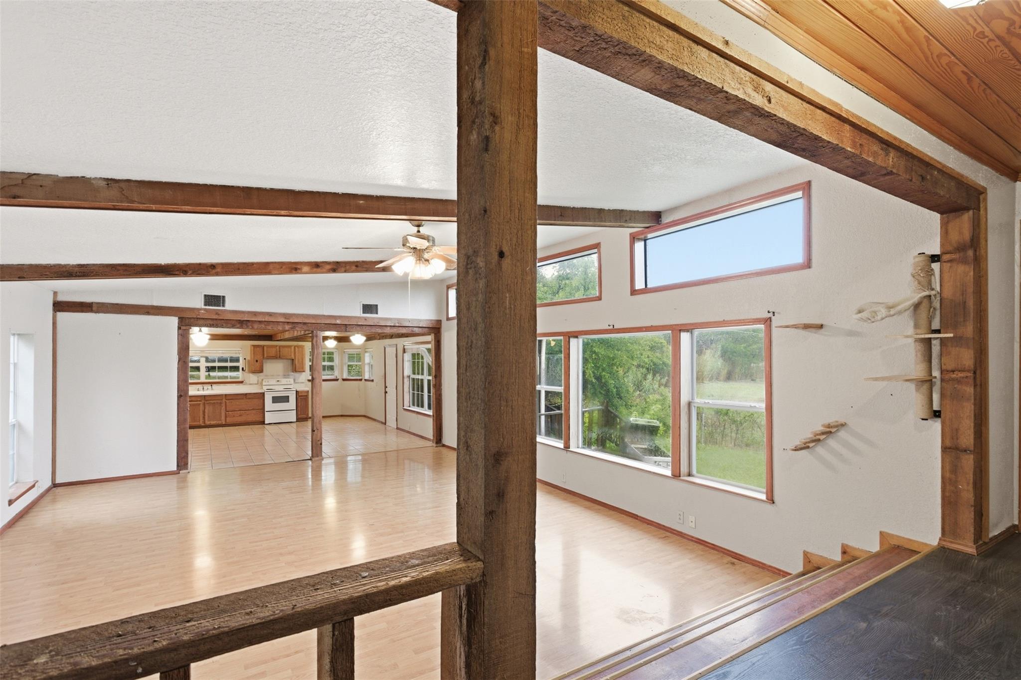 440 Lonie Ln Property Photo 17