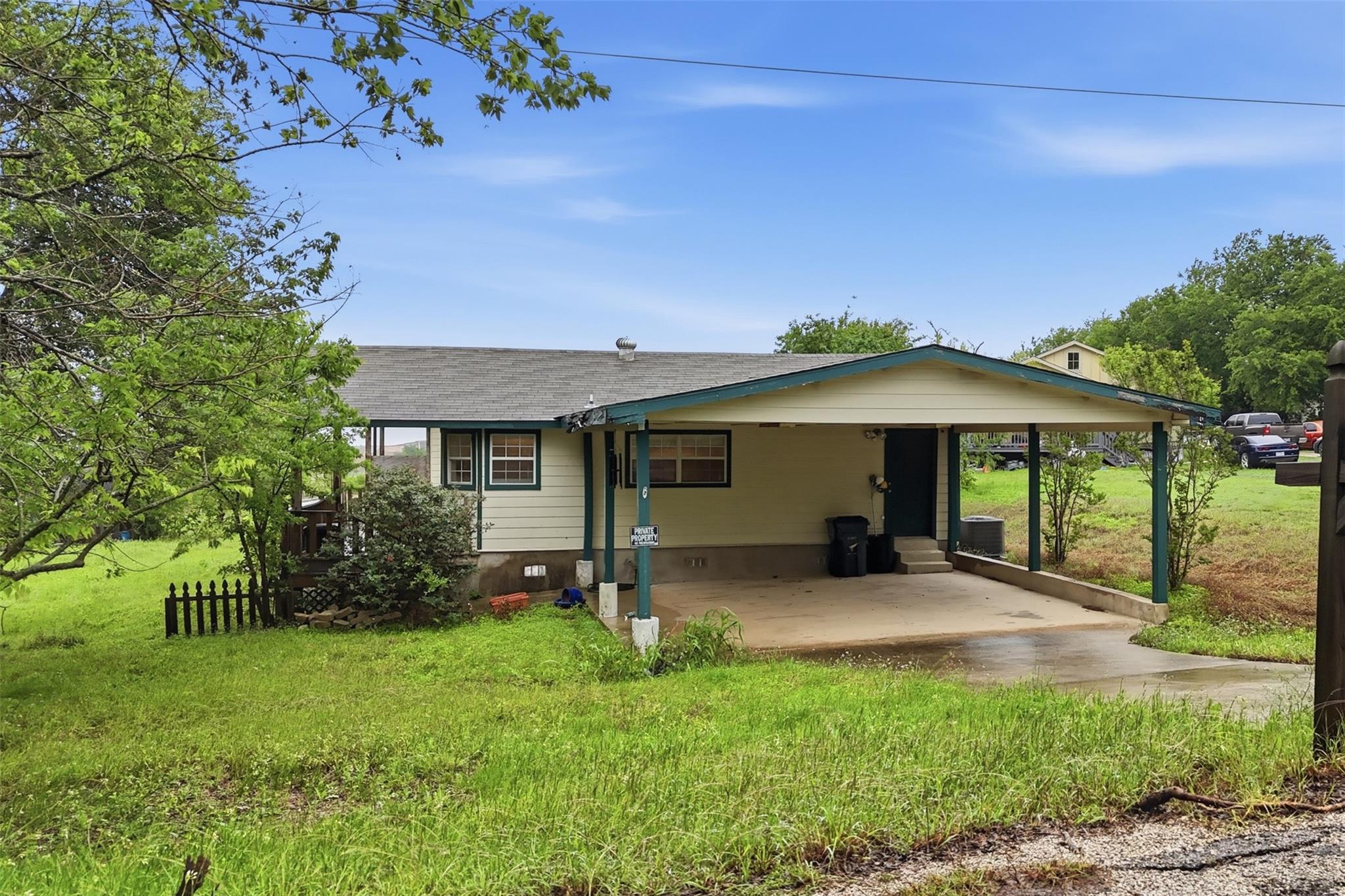 440 Lonie Ln Property Photo 25