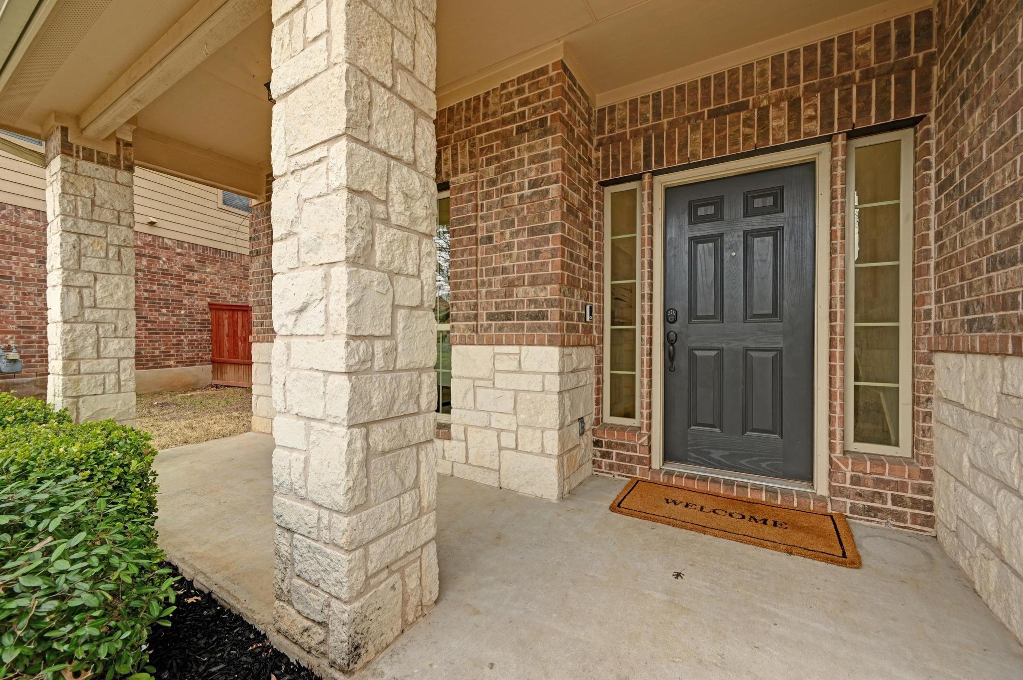 2304 Sully Creek Dr Property Photo 2