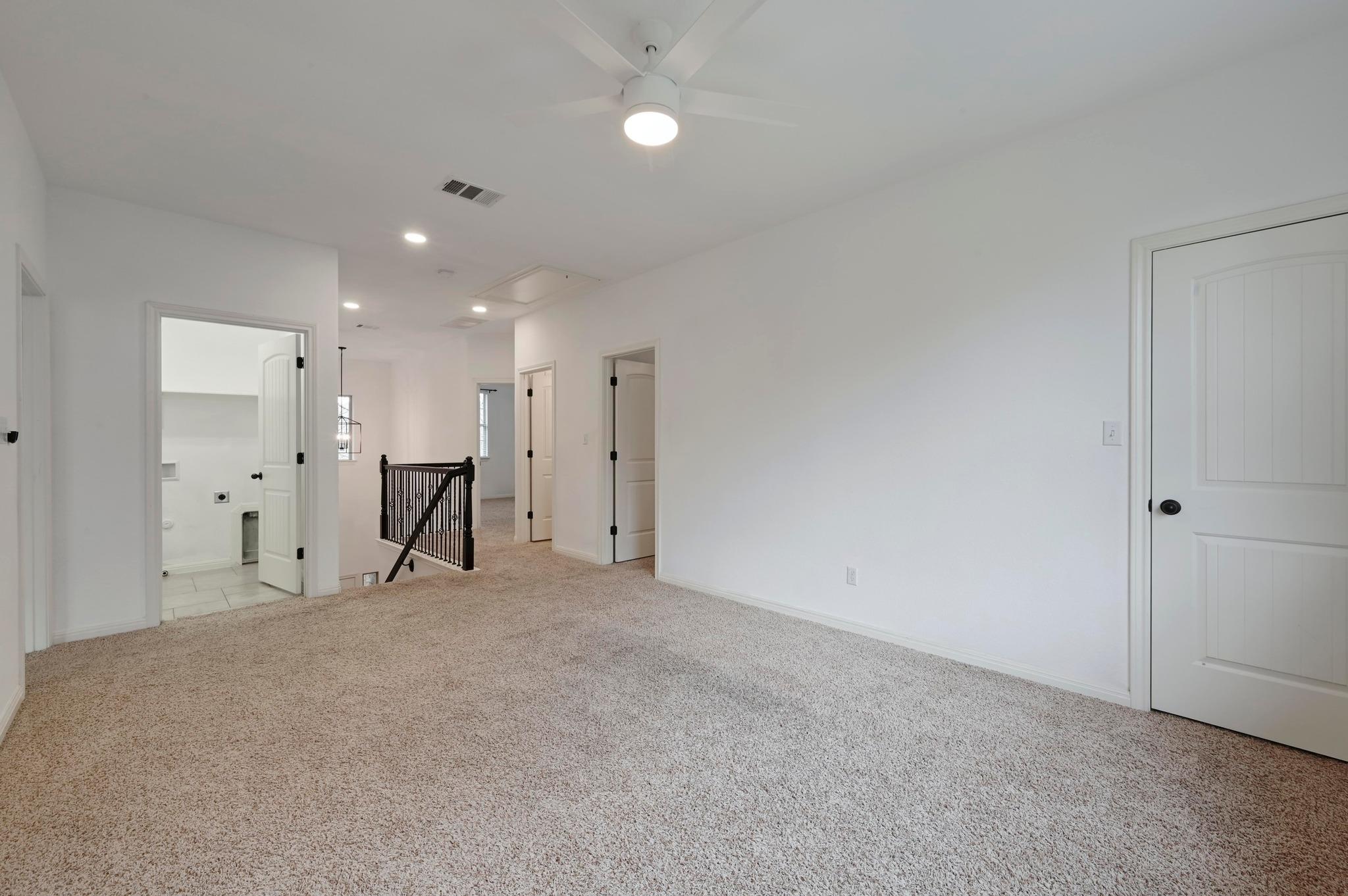 2304 Sully Creek Dr Property Photo 18