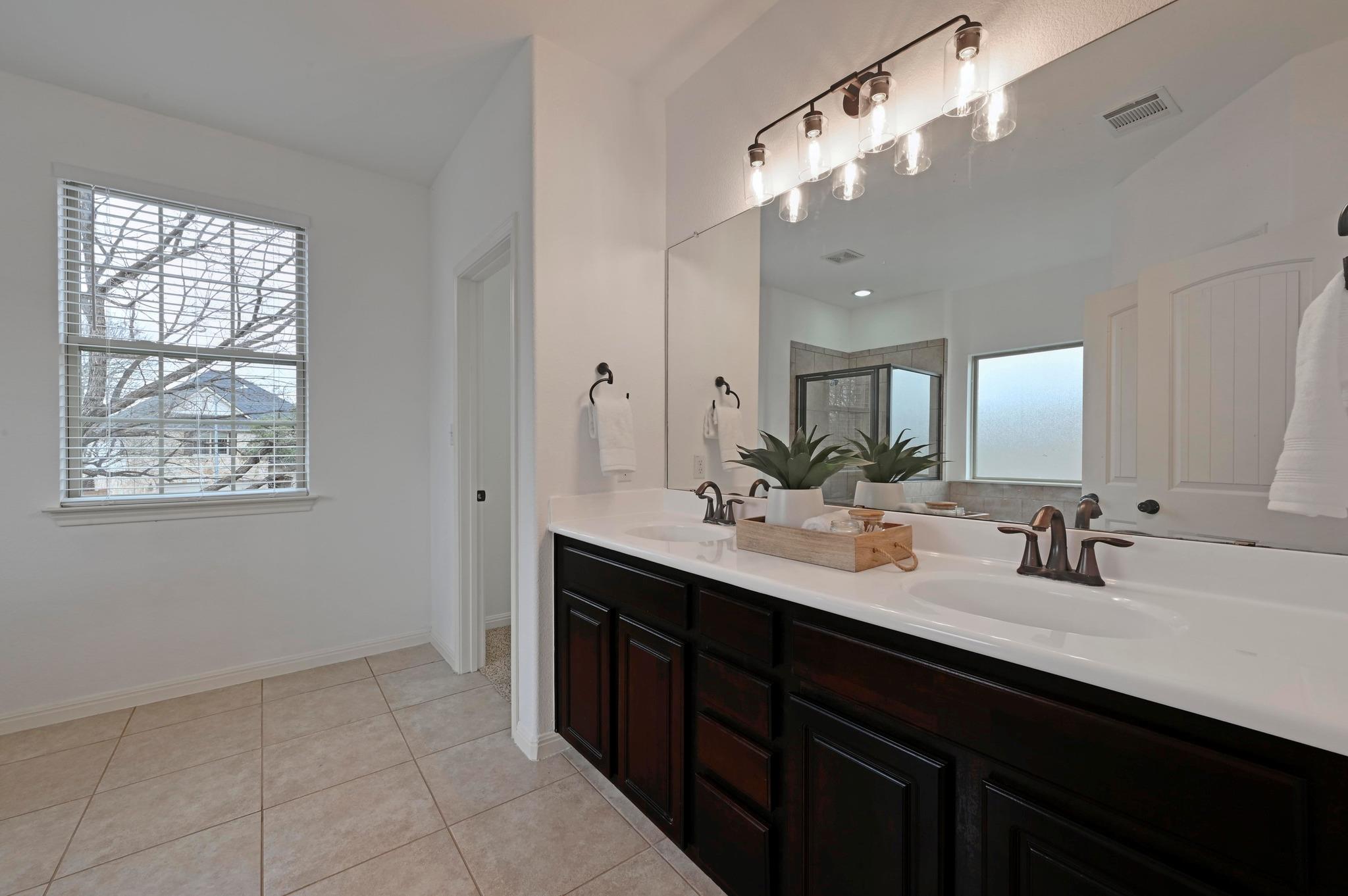 2304 Sully Creek Dr Property Photo 22
