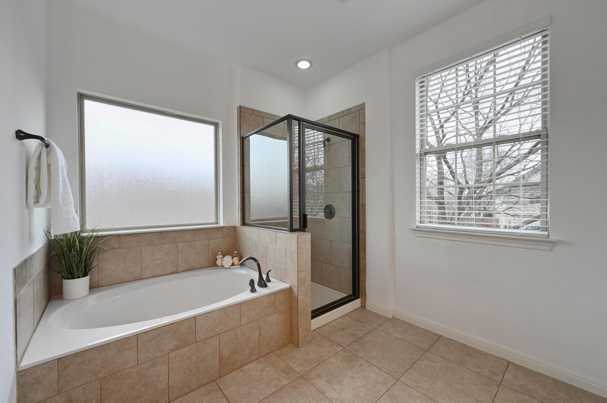 2304 Sully Creek Dr Property Photo 23