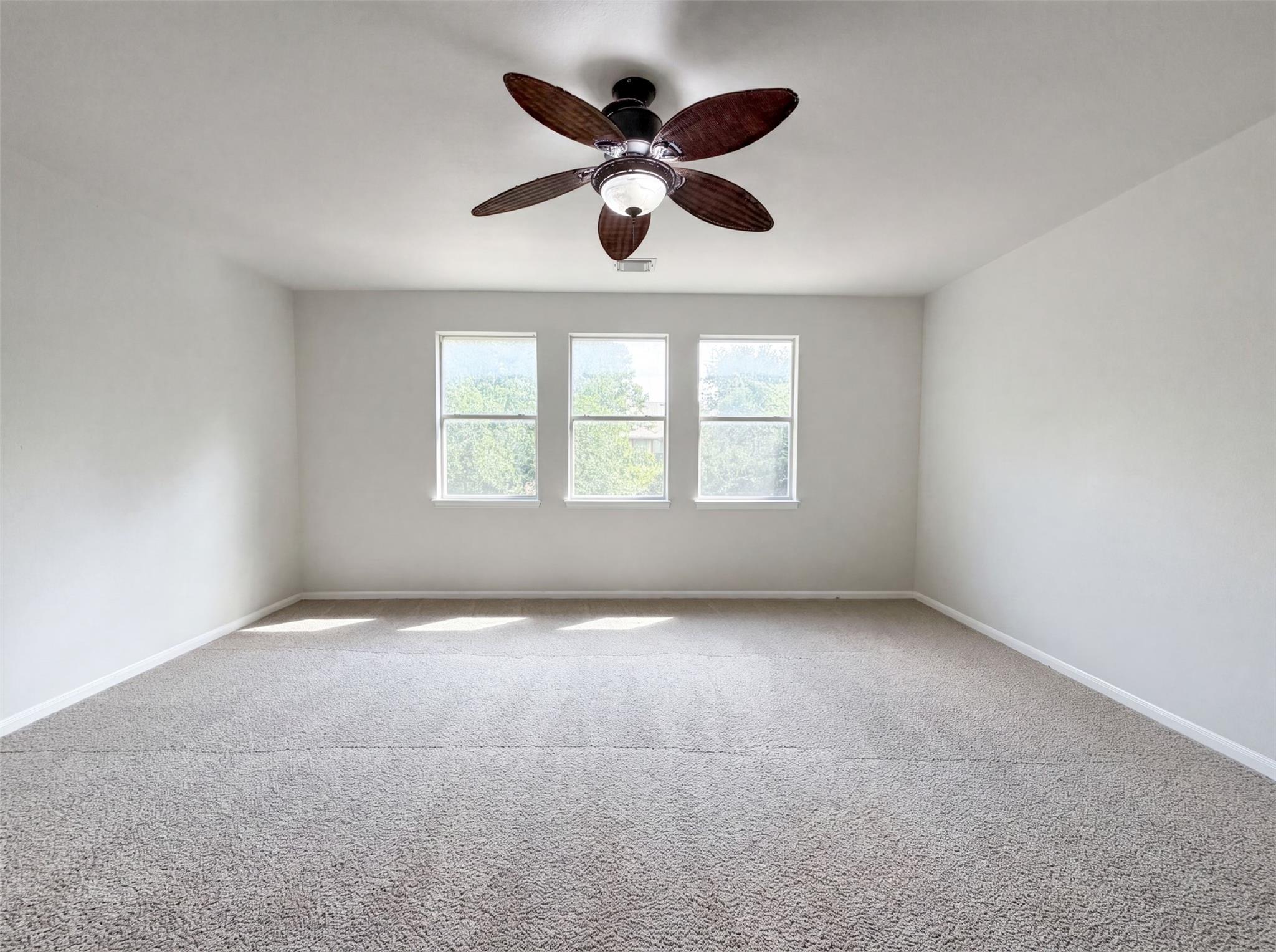 2404 Danciger Ln Property Photo 4