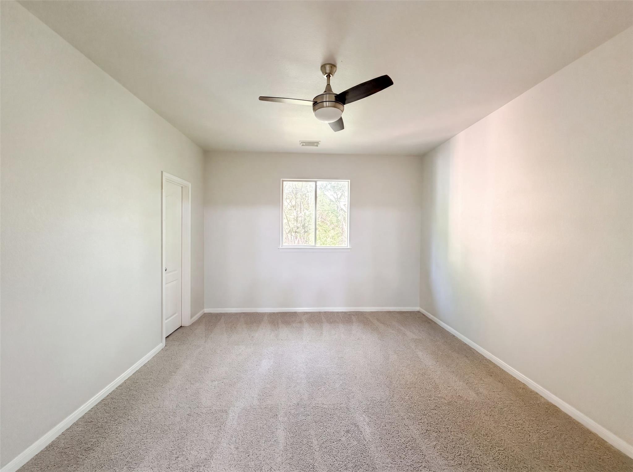 2404 Danciger Ln Property Photo 9